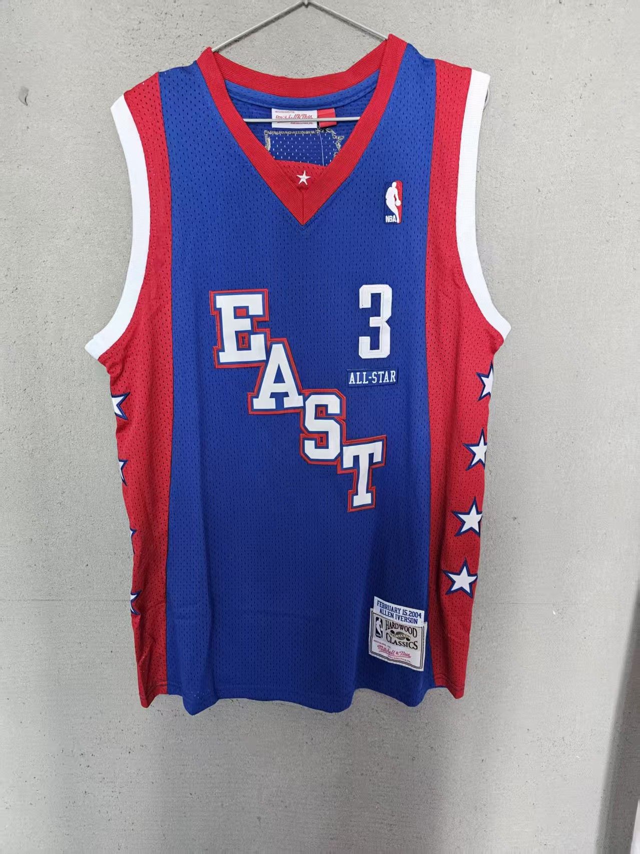 NBA 2004 nba all star 3 Allen Iverson Jersey L Size US L / EU 52-54 / 3 - 1 Thumbnail
