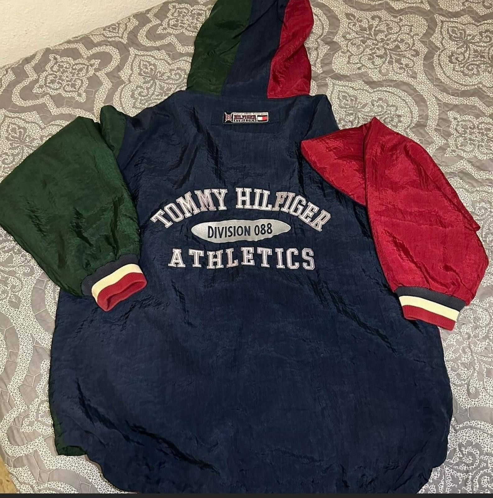 Tommy Hilfiger Tommy Hilfiger Athletics Colorblock Spellout Hooded Jacket M Size US M / EU 48-50 / 2 - 1 Thumbnail