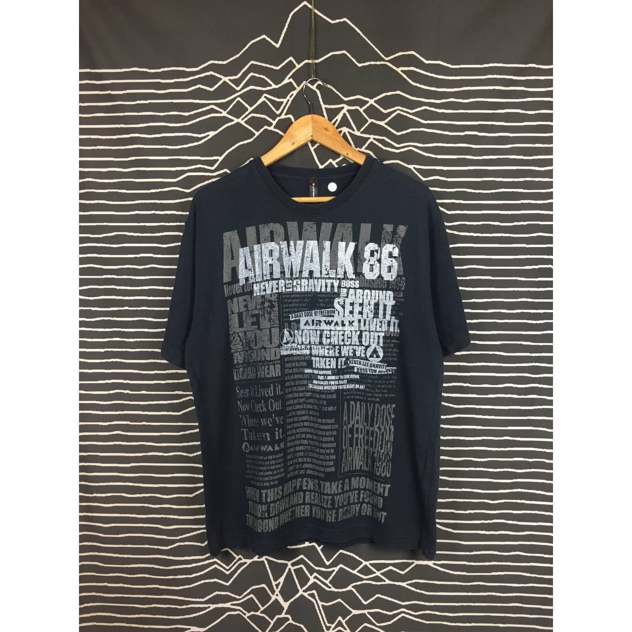 Airwalk × Vintage Vtg Airwalk Never Let Gravity Boss Around All Over Print Tee Size US L / EU 52-54 / 3 - 2 Thumbnail