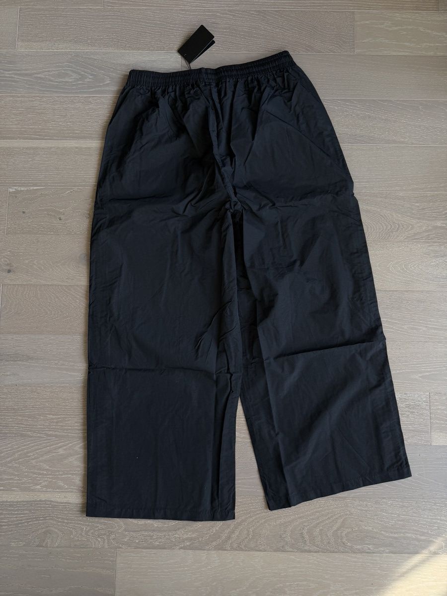 The GV Gallery X-LARGE THE GV GALLERY RASPBERRY HILLS D WILL SWEATS ❤️✅ NEW Size US 38 / EU 54 - 7 Thumbnail