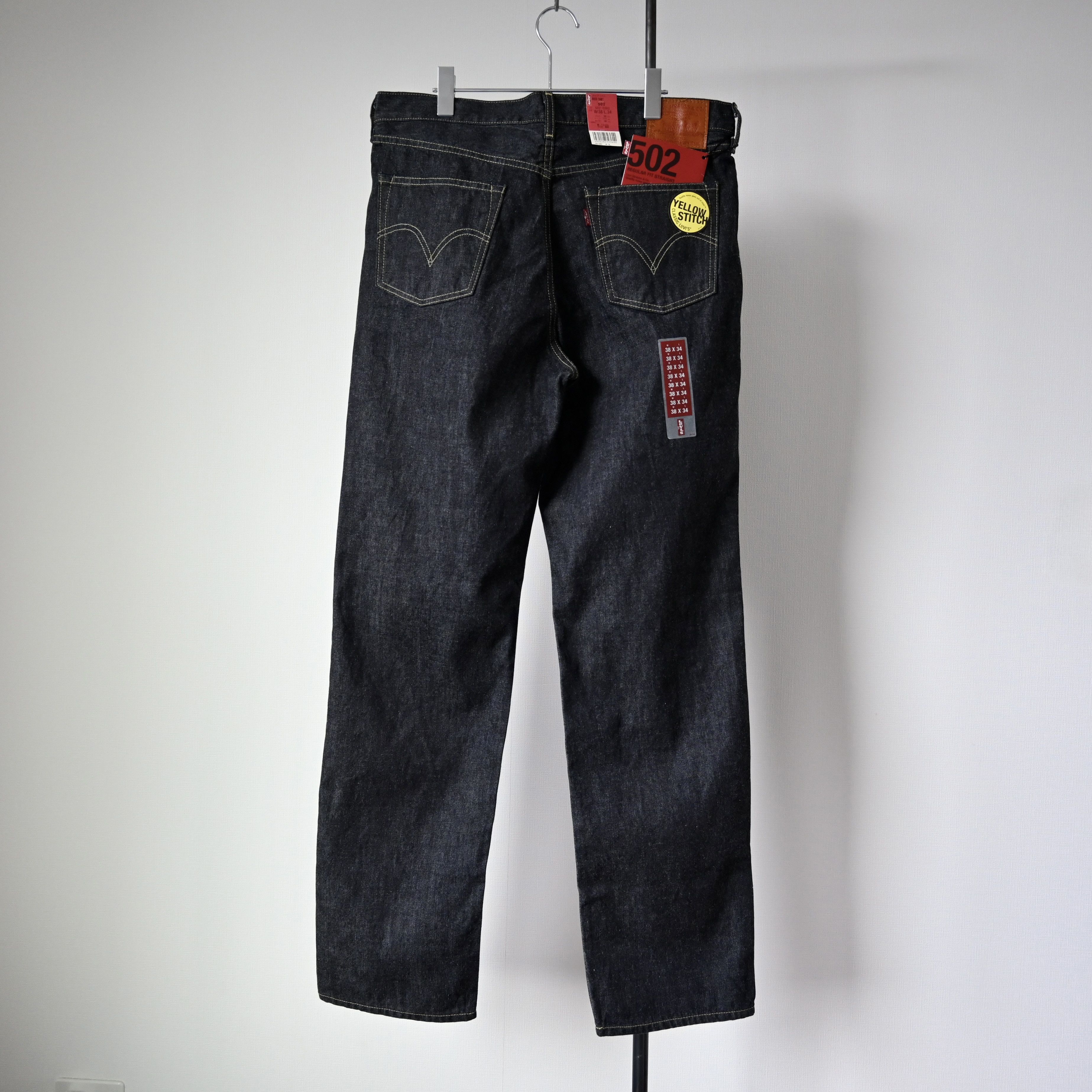 Levi's DEADSTOCK, 2009 Levi's 502 "Yellow Stitch" rigid denim jeans Size US 38 / EU 54 - 2 Thumbnail