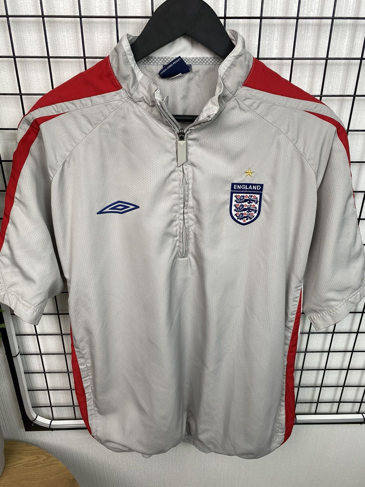 Umbro England Umbro soccer team training jersey L size football Size US L / EU 52-54 / 3 - 3 Thumbnail