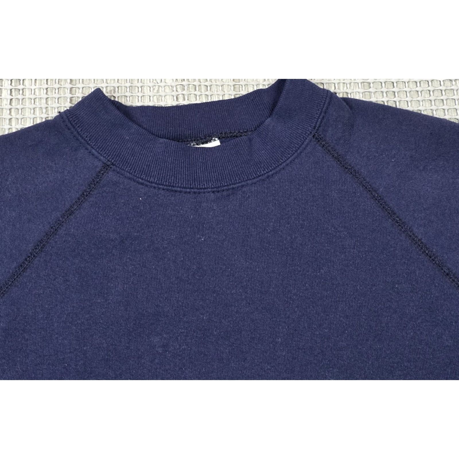 Vintage VTG Santee Sweatshirt Mens Long Sleeve XL Blue Ragland Crewneck USA Sweatshirt Pullover 90s Retro Vintage Graphic Logo Heavyweight Striped? Size US XL / EU 56 / 4 - 3 Thumbnail