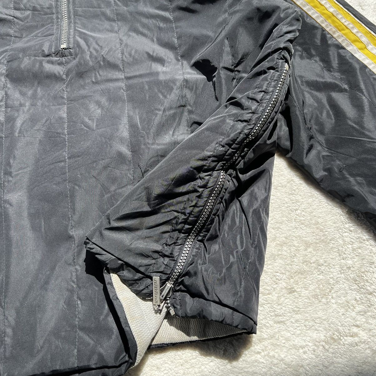Adidas × Japanese Brand × Vintage Vintage Adidas Reversible Puffer Jacket Size US M / EU 48-50 / 2 - 7 Thumbnail