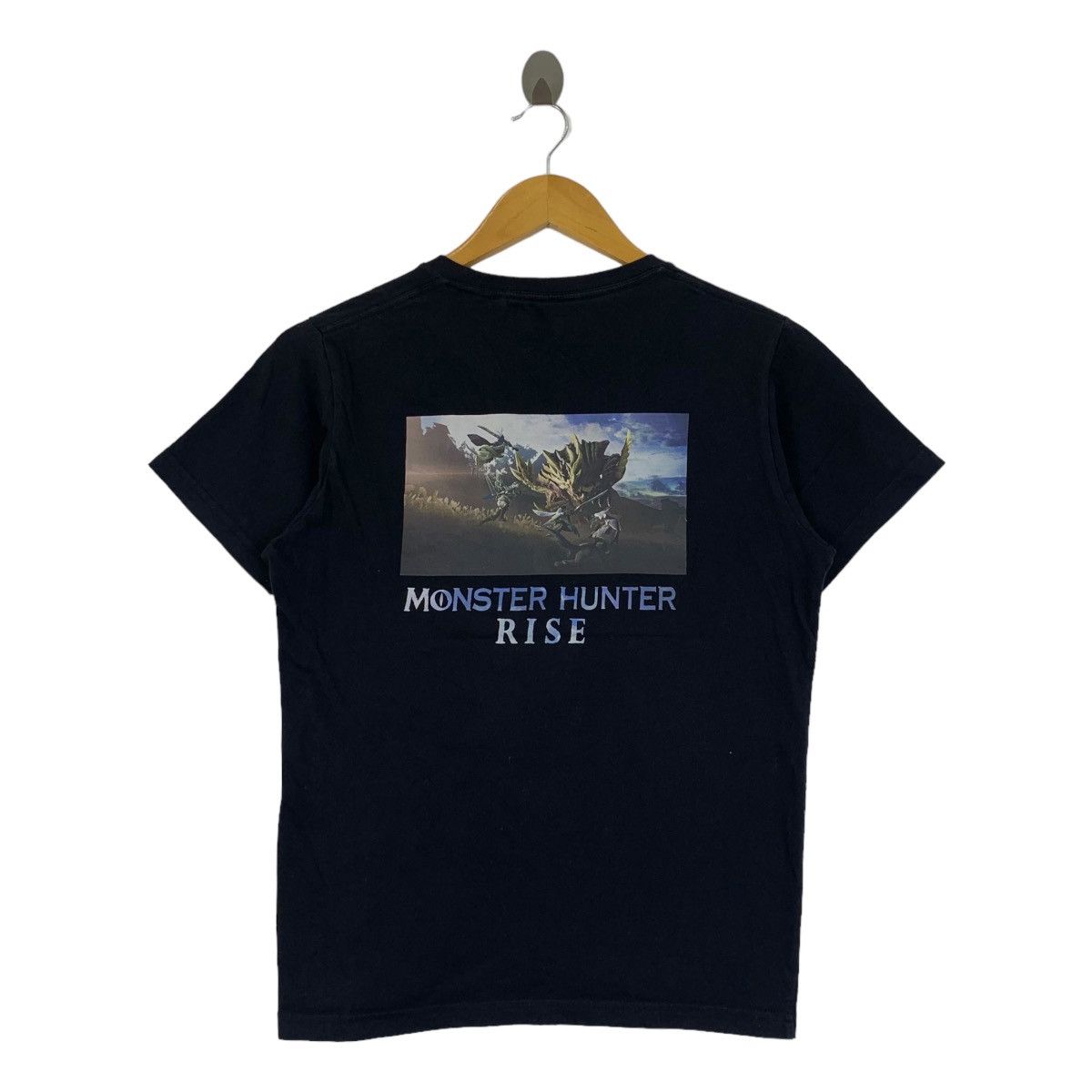 Uniqlo UNIQLO x MONSTER HUNTER RISE Video Game Tee Shirt Top Size S / US 4 / IT 40 - 4 Thumbnail