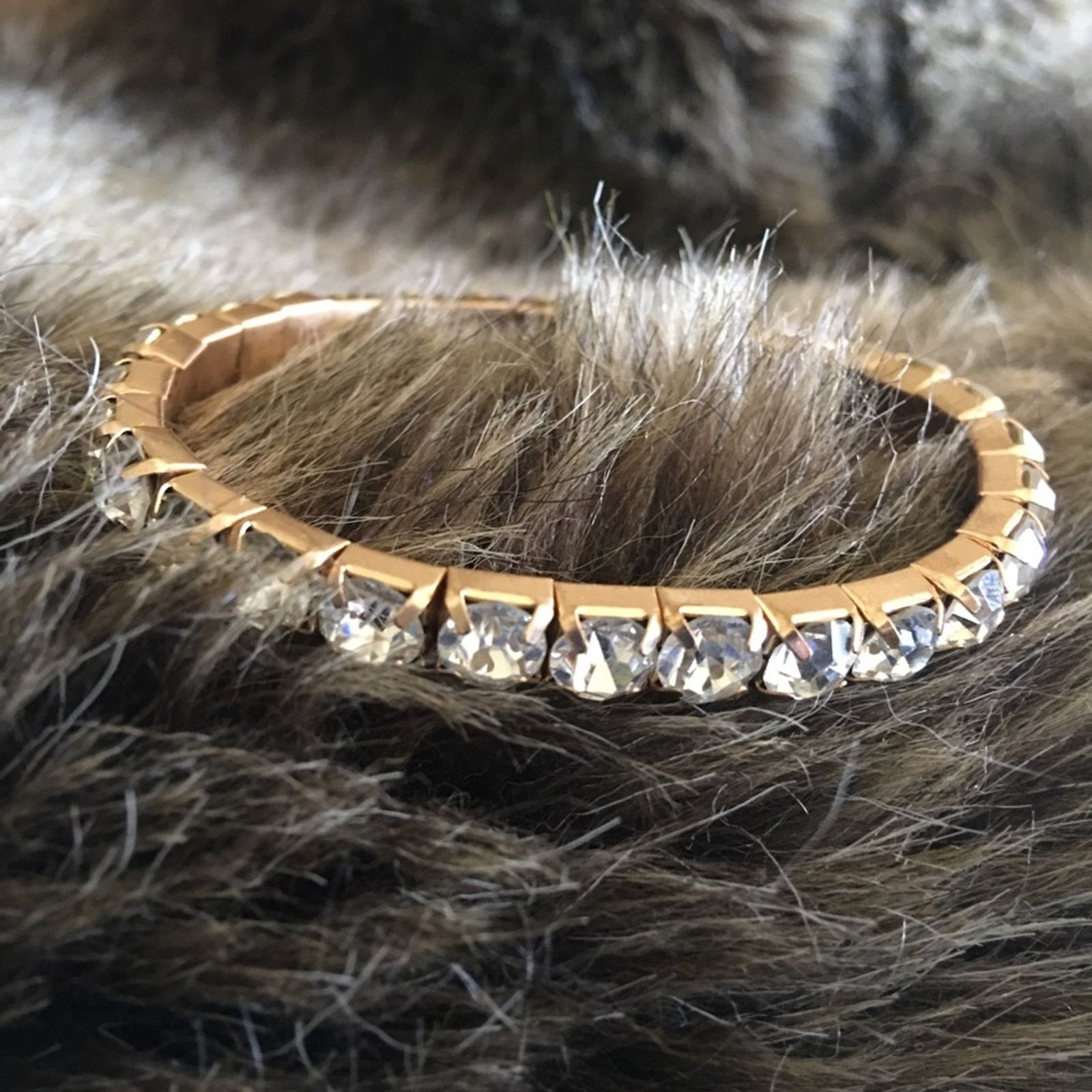 Vintage Vintage large clear rhinestone stretch bracelet Size ONE SIZE - 1 Thumbnail