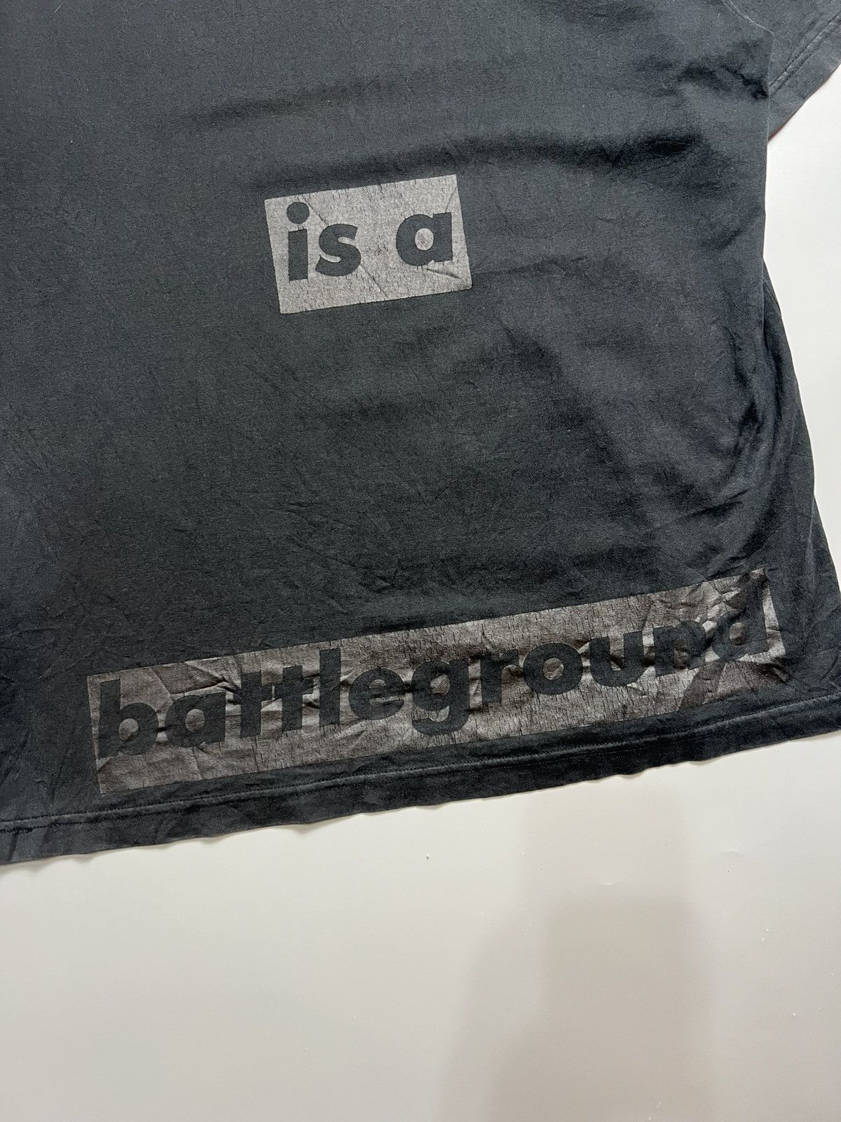 Barbara Kruger × Japanese Brand × Vintage Vintage Barbara Krueger x UT 'BattleGround' Size US L / EU 52-54 / 3 - 7 Thumbnail
