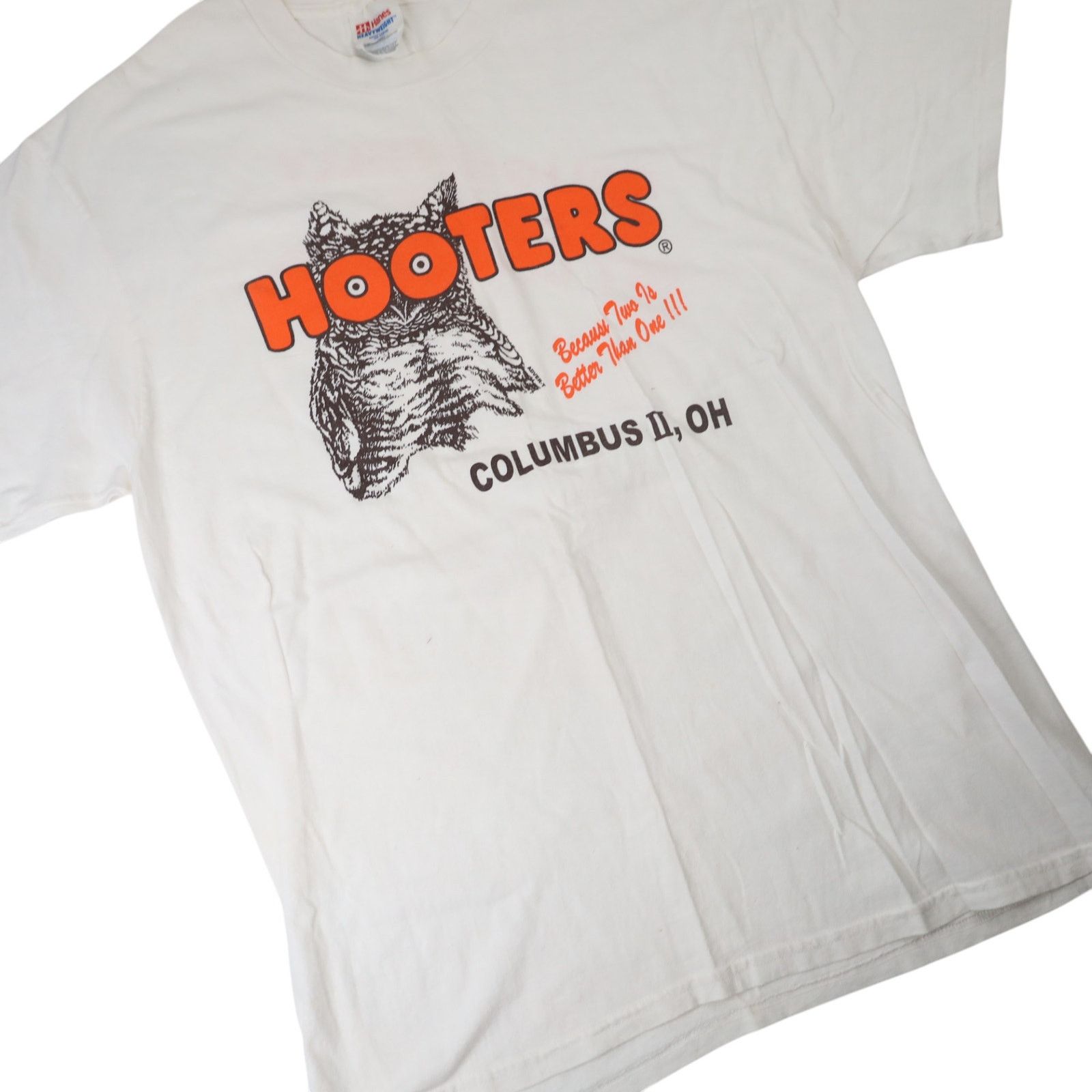 Vintage Vintage Hooters Restaurant Graphic T Shirt Size US L / EU 52-54 / 3 - 3 Thumbnail
