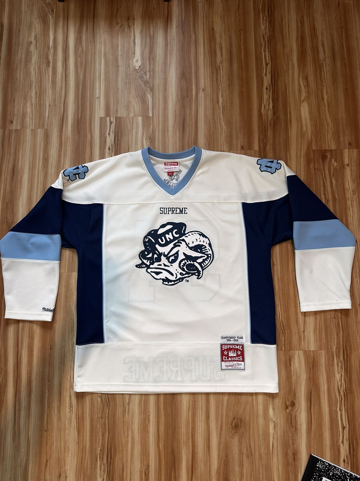 Supreme Mitchell & Ness UNC NCAA Hockey Jersey University Blue 