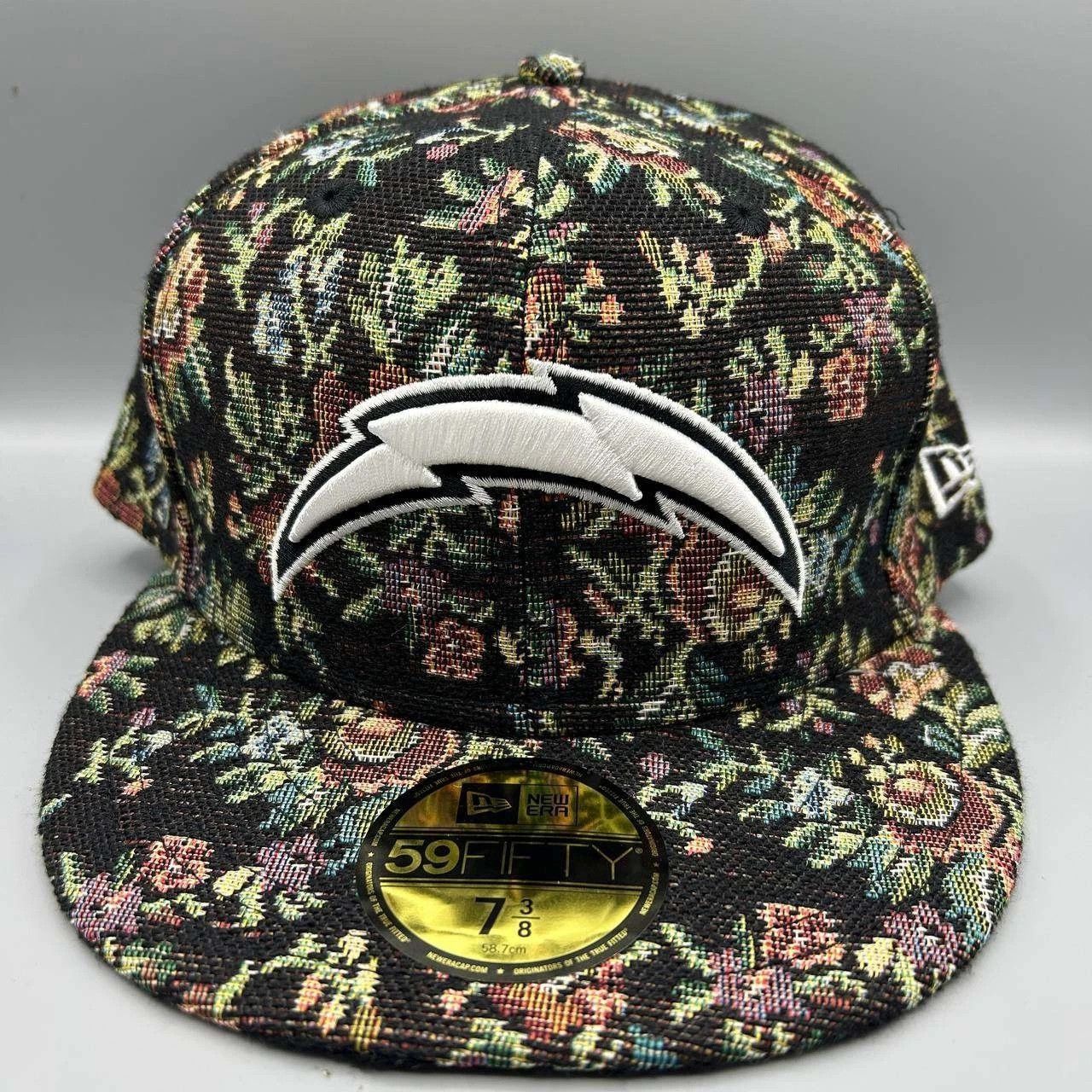 New Era Los Angeles Chargers Hat Men 7 3/8 Black Floral Fitted Cap Size ONE SIZE - 1 Thumbnail