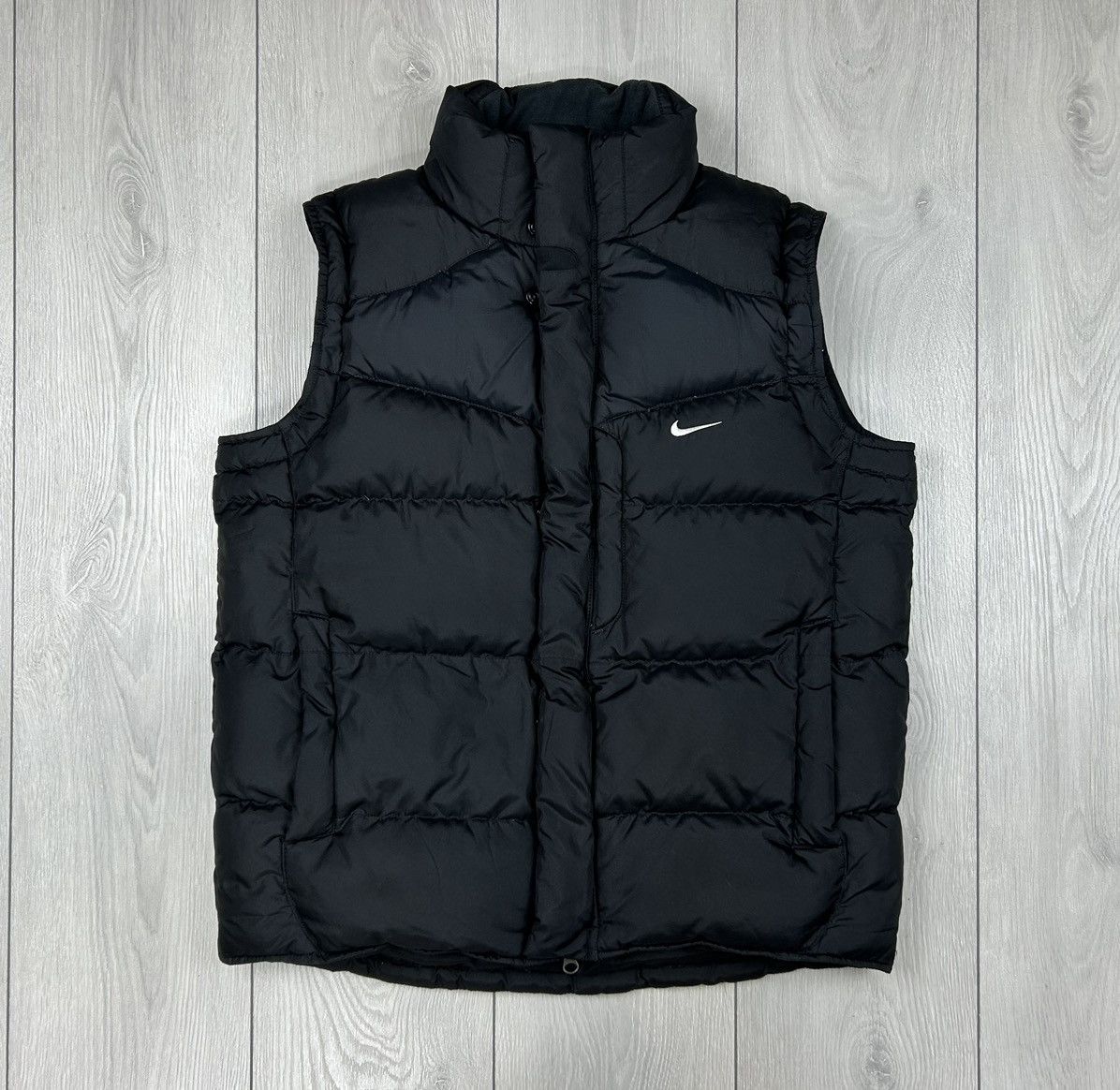 image of Nike Vintage Down Vest Black Size S, Men's