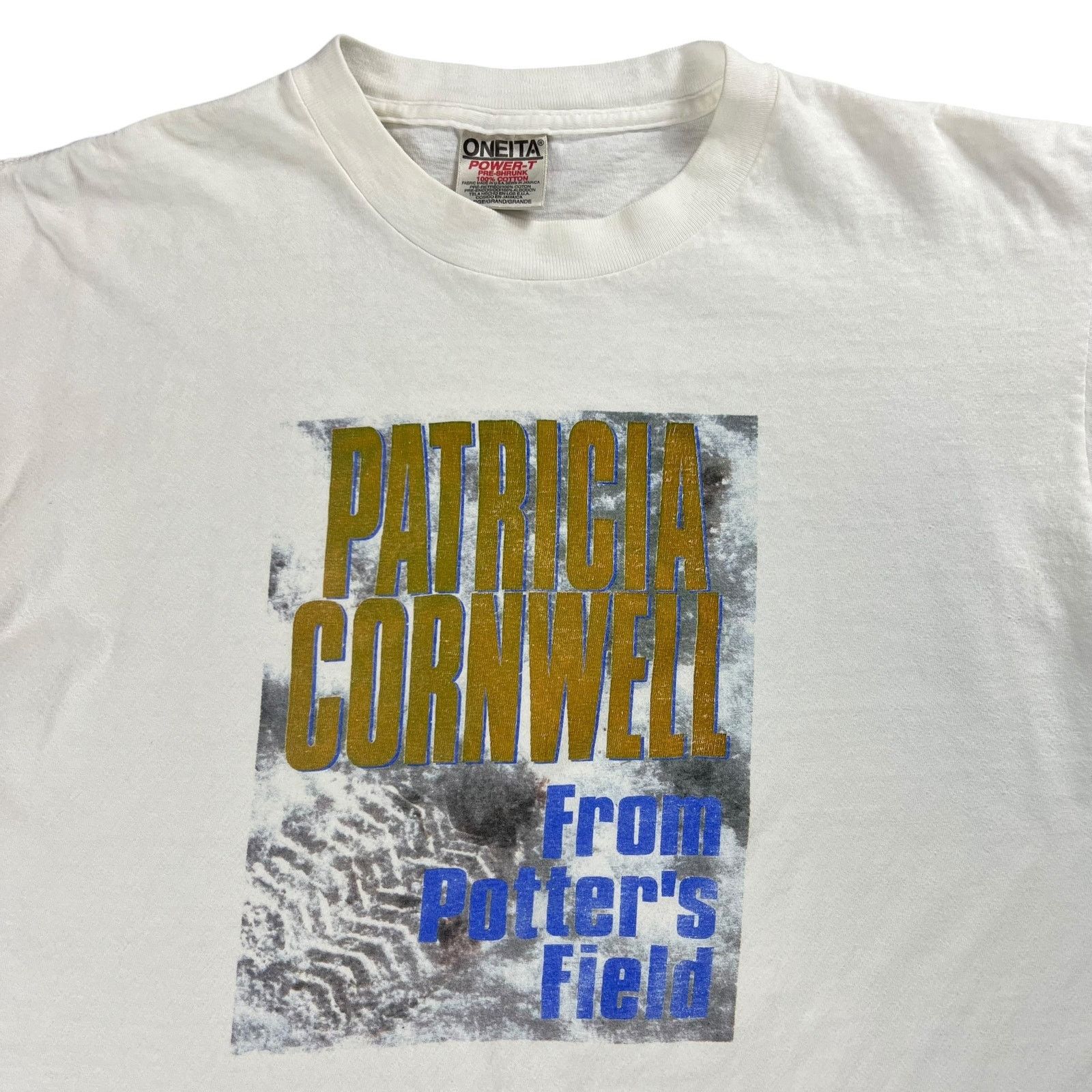Vintage Vintage 90s Patricia Cornwell From Potter’s Field book tee Size US L / EU 52-54 / 3 - 4 Thumbnail