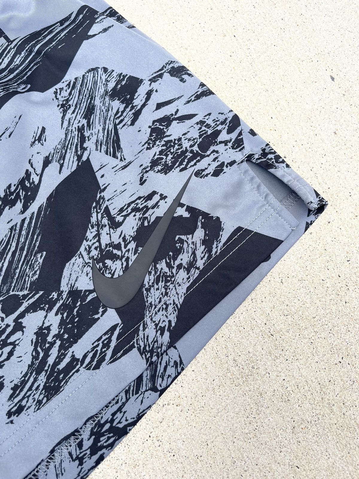 Nike Crazy Nike Dri-Tit Shorts Size US 36 / EU 52 - 2 Thumbnail