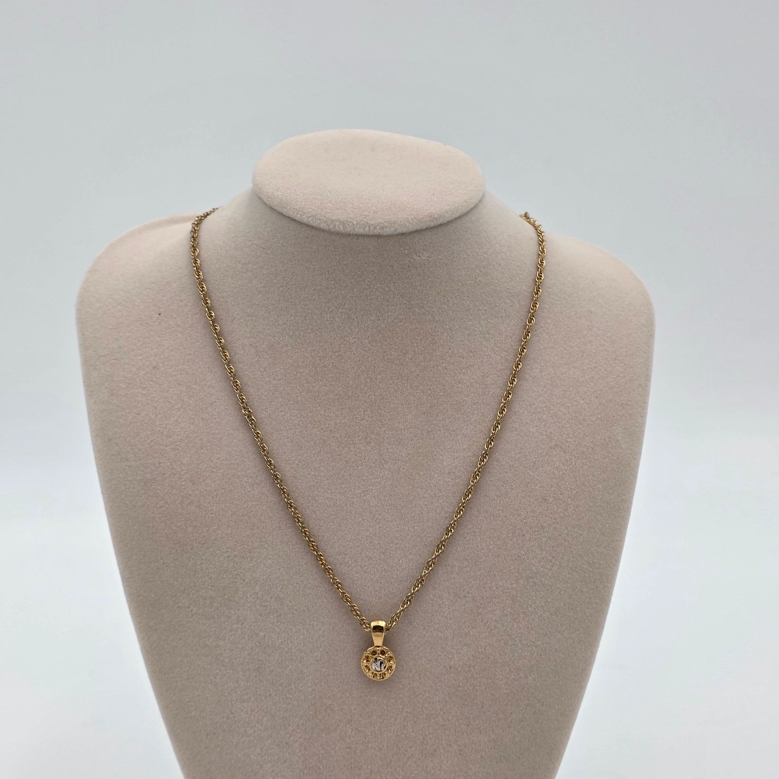 Nina Ricci Nina Ricci Pendant Necklace Size ONE SIZE - 1 Thumbnail