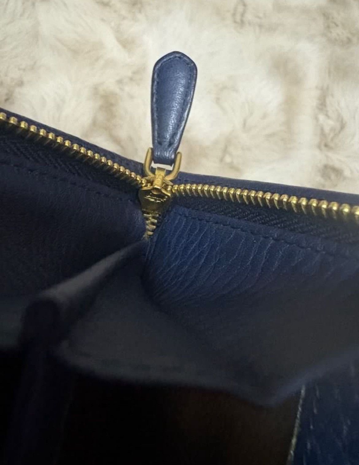 Prada Authentic Prada Mini Wallet Navy Blue Vitello Daino leather Size ONE SIZE - 3 Thumbnail