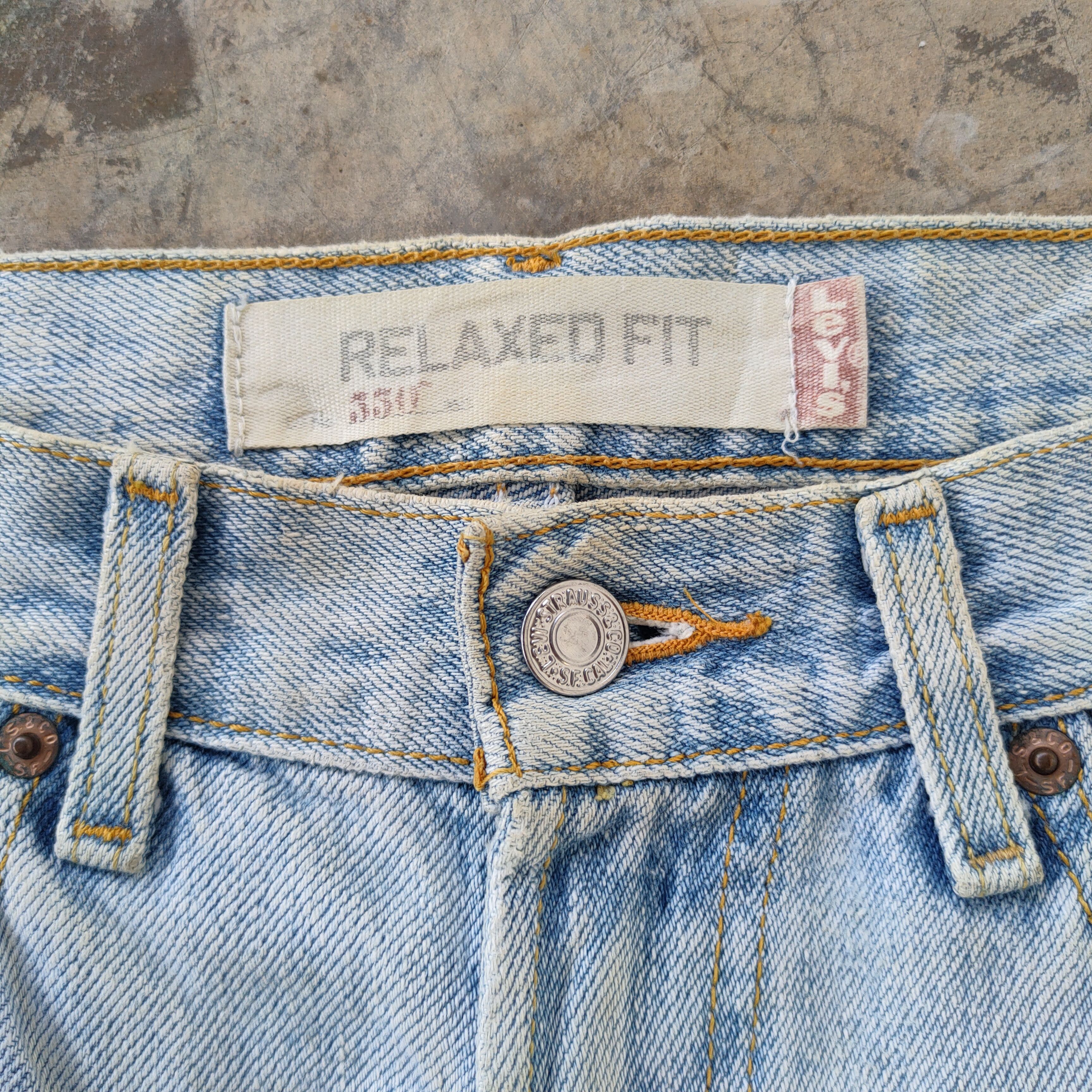 Levi's Vintage Clothing Vintage Levi's 550 Relaxed Fit light blue distressed Denim Size US 32 / EU 48 - 6 Thumbnail