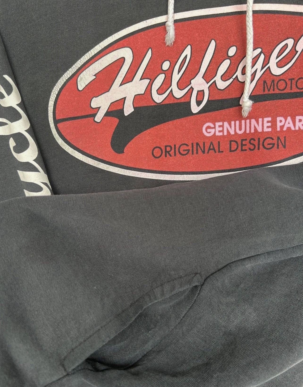 Tommy Hilfiger × Vintage Vintage 90s Tommy Hilfiger Sun Faded Distressed Hoodie Size US M / EU 48-50 / 2 - 7 Thumbnail