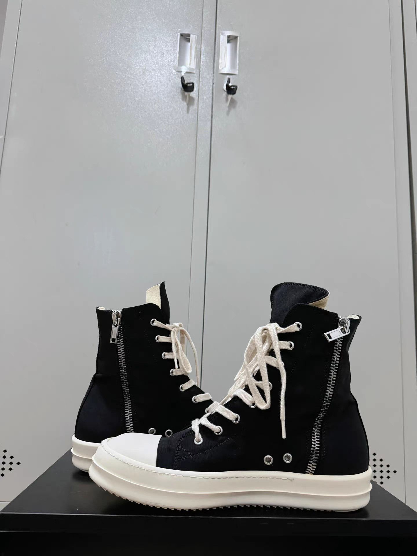 Rick Owens Drkshdw Rick Owens Drkshdw high-top Converse sneakers Size US 9 / EU 42 - 5 Thumbnail