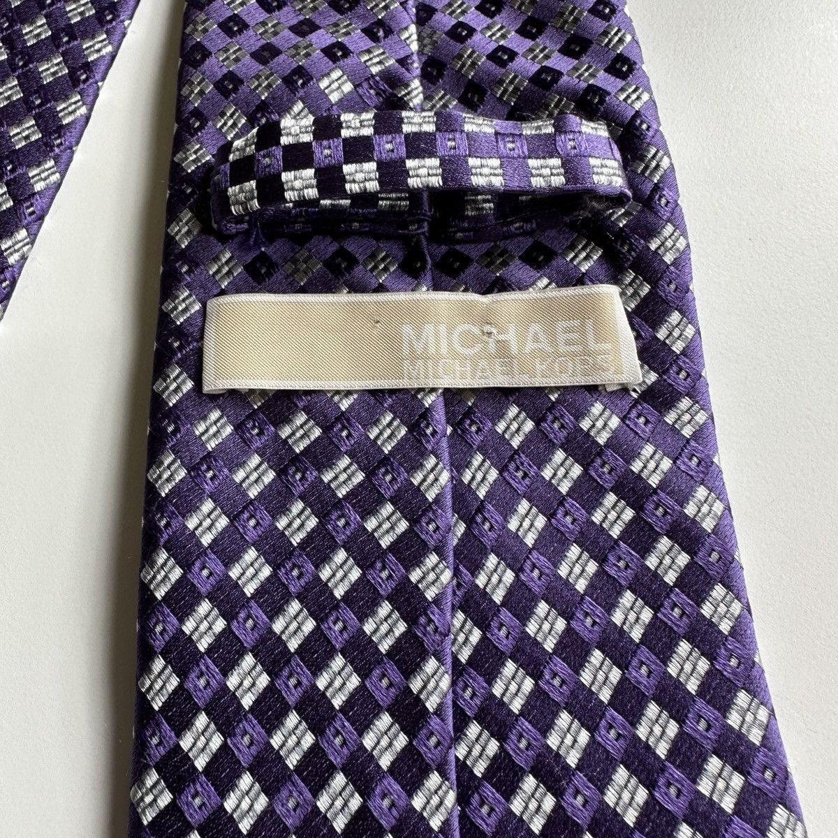 Michael Kors Michael Kors Geometric Purple and Silver Silk Tie Size ONE SIZE - 4 Thumbnail