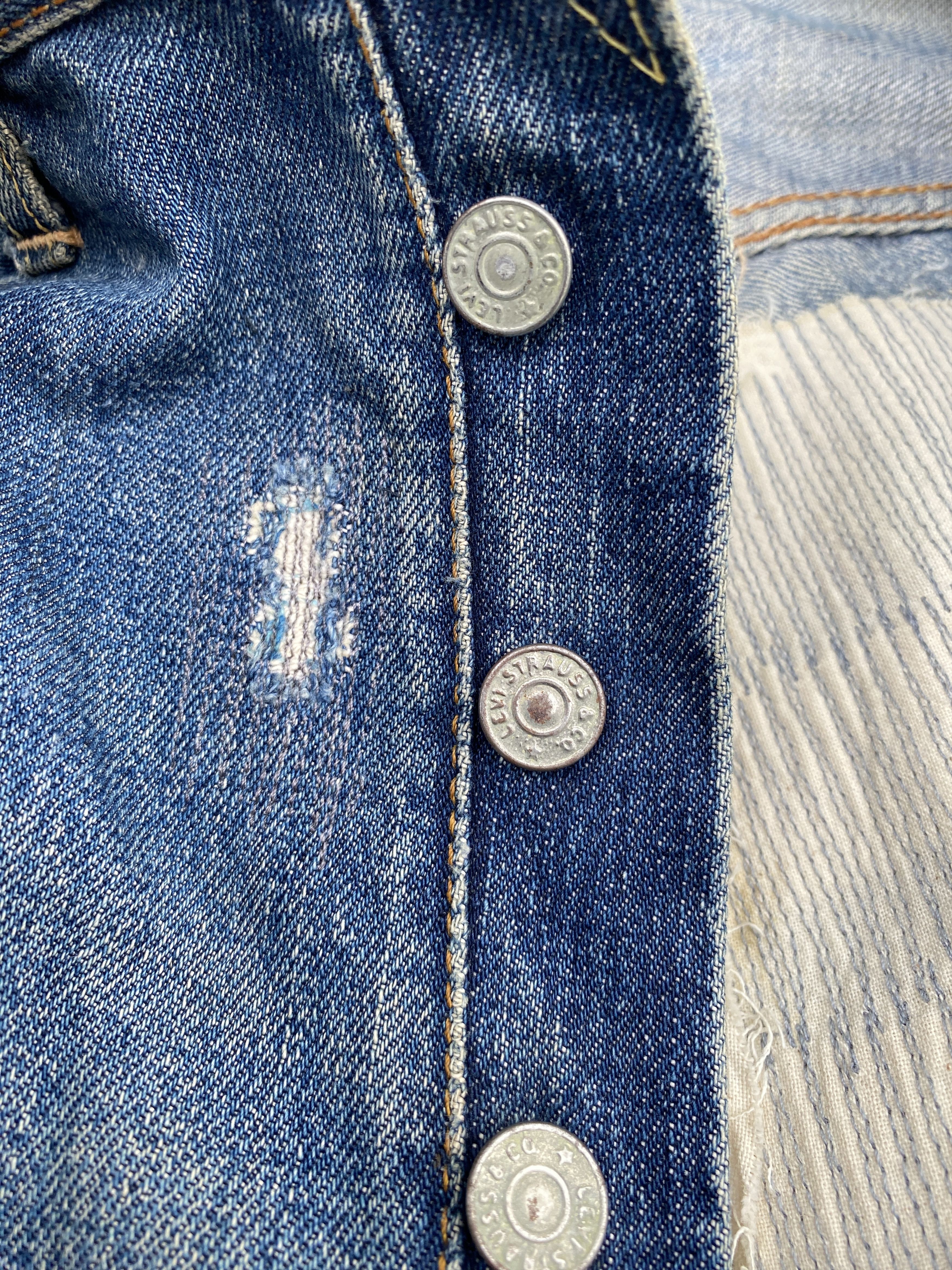 Levi's Vintage 60s Levis 501 Big E V-Stitch #6 Selvedge Jeans Size US 33 - 12 Thumbnail