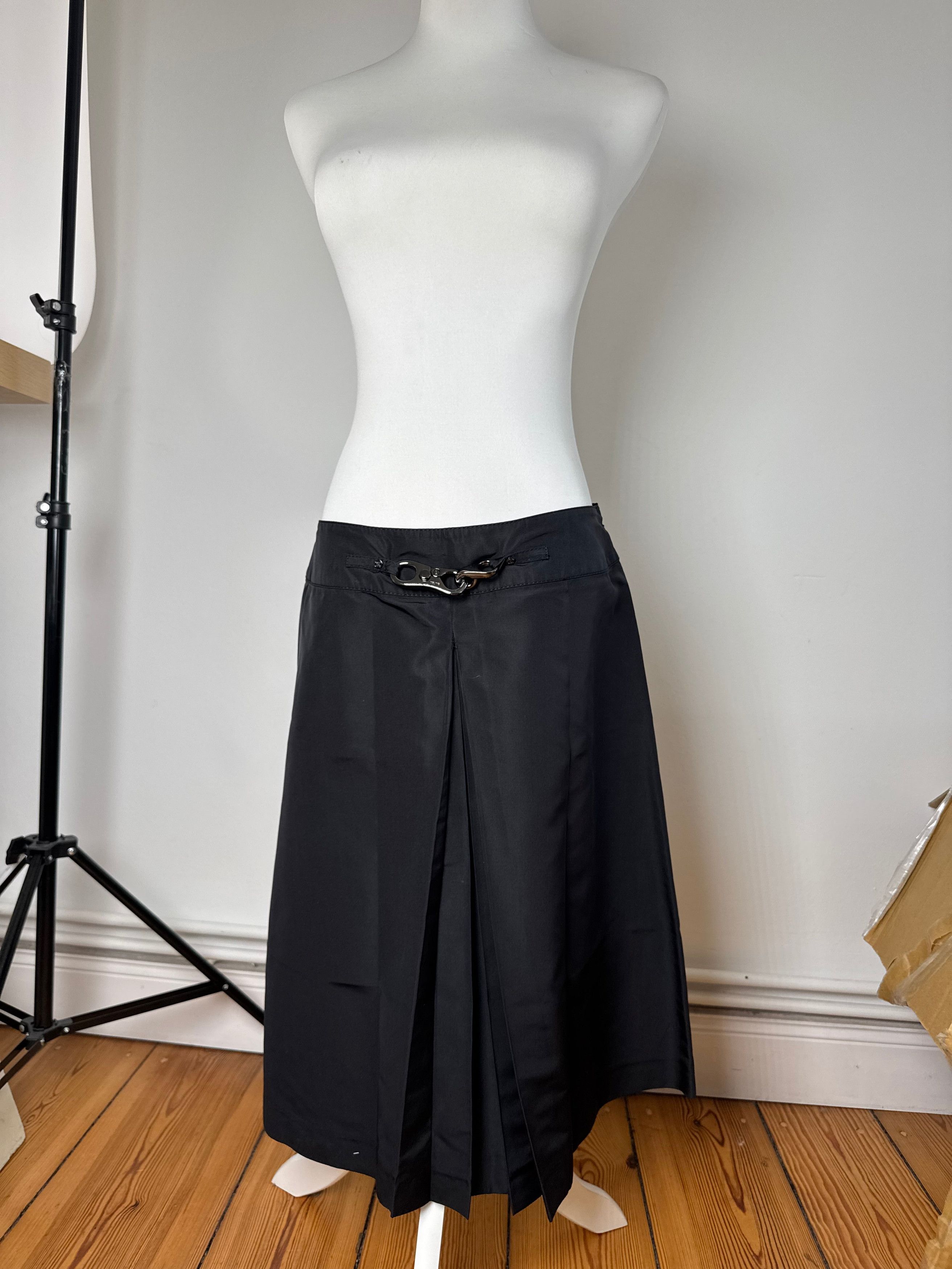 Celine Vintage Polyester skirt black 40 Size 34" / US 12 / IT 48 - 1 Thumbnail