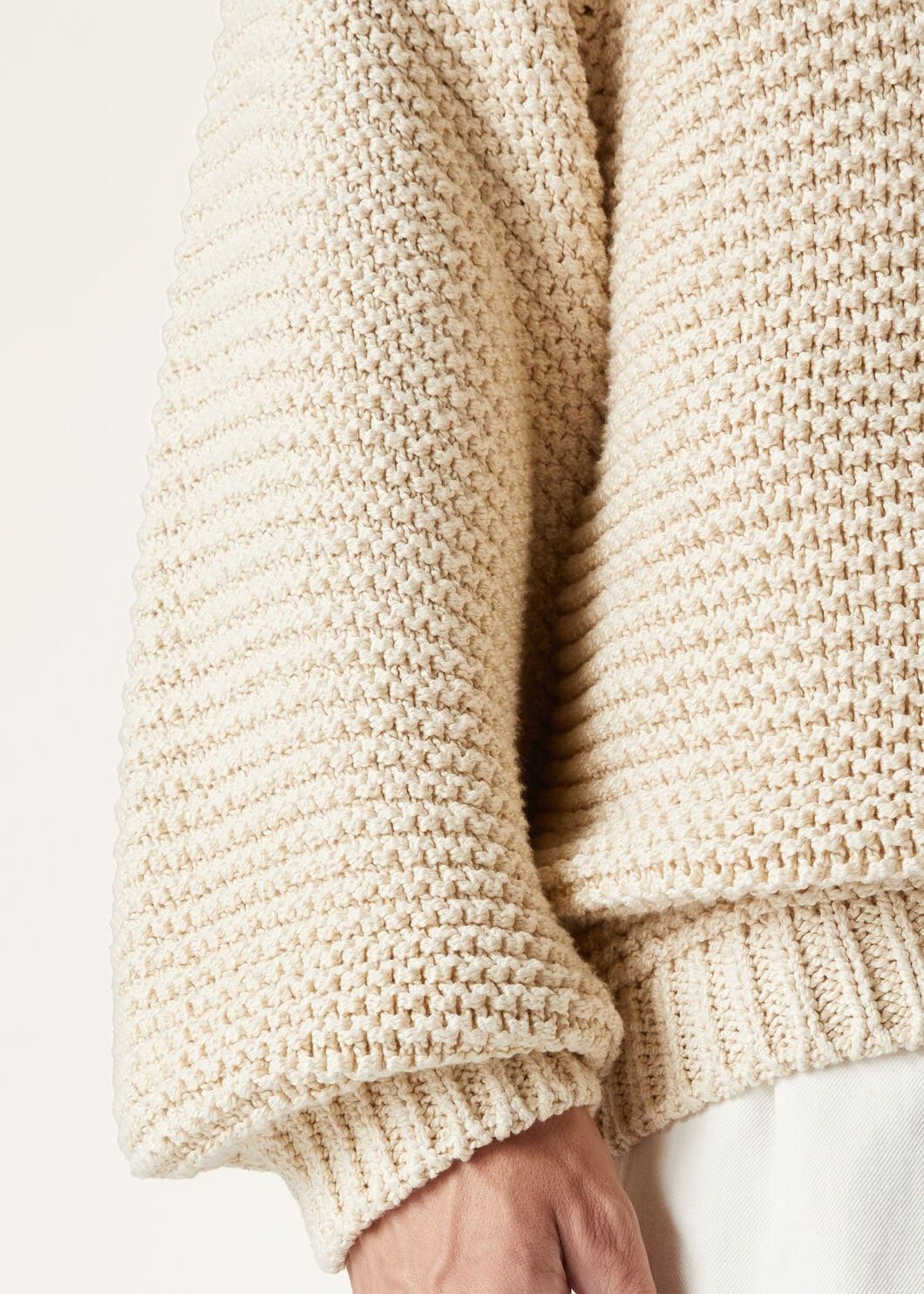 Loro Piana o1w1db10125 FAO0537 Hida Crewneck Sweater in Cream Size US M / EU 48-50 / 2 - 4 Thumbnail