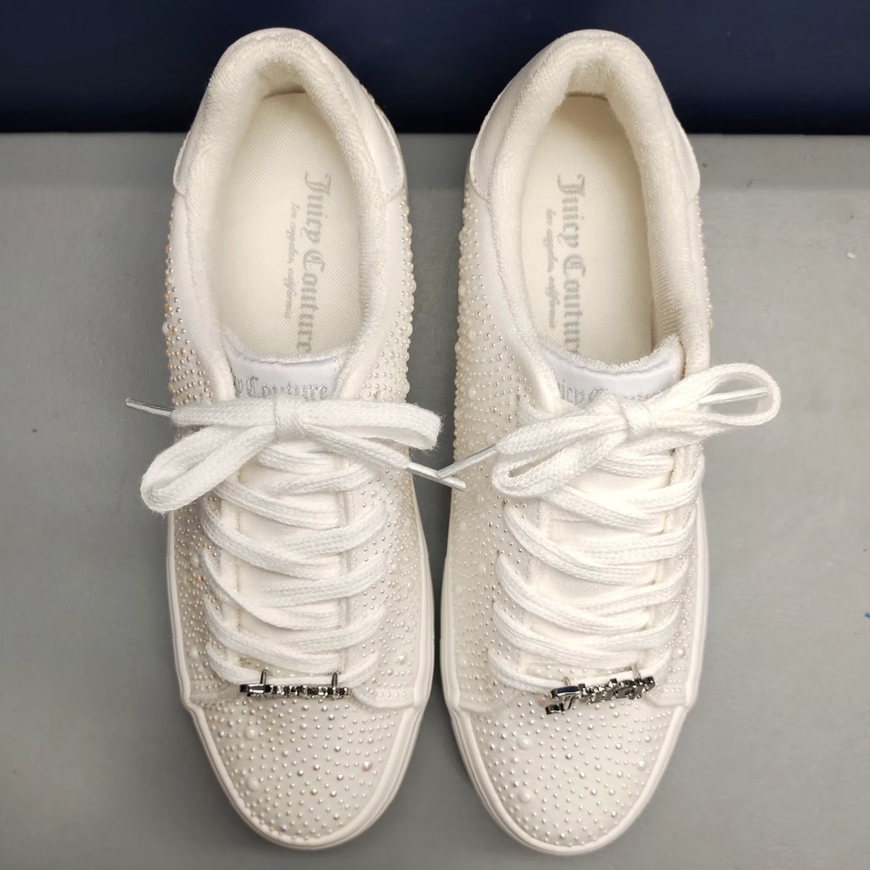 Juicy Couture Juicy Couture Alanis Platform Sneakers Womens US 8.5 White Rhinestone Lace Up NWOB Size 8.5 Womens Footwear White Platform Sneakers Size US 9 / IT 39 - 3 Thumbnail