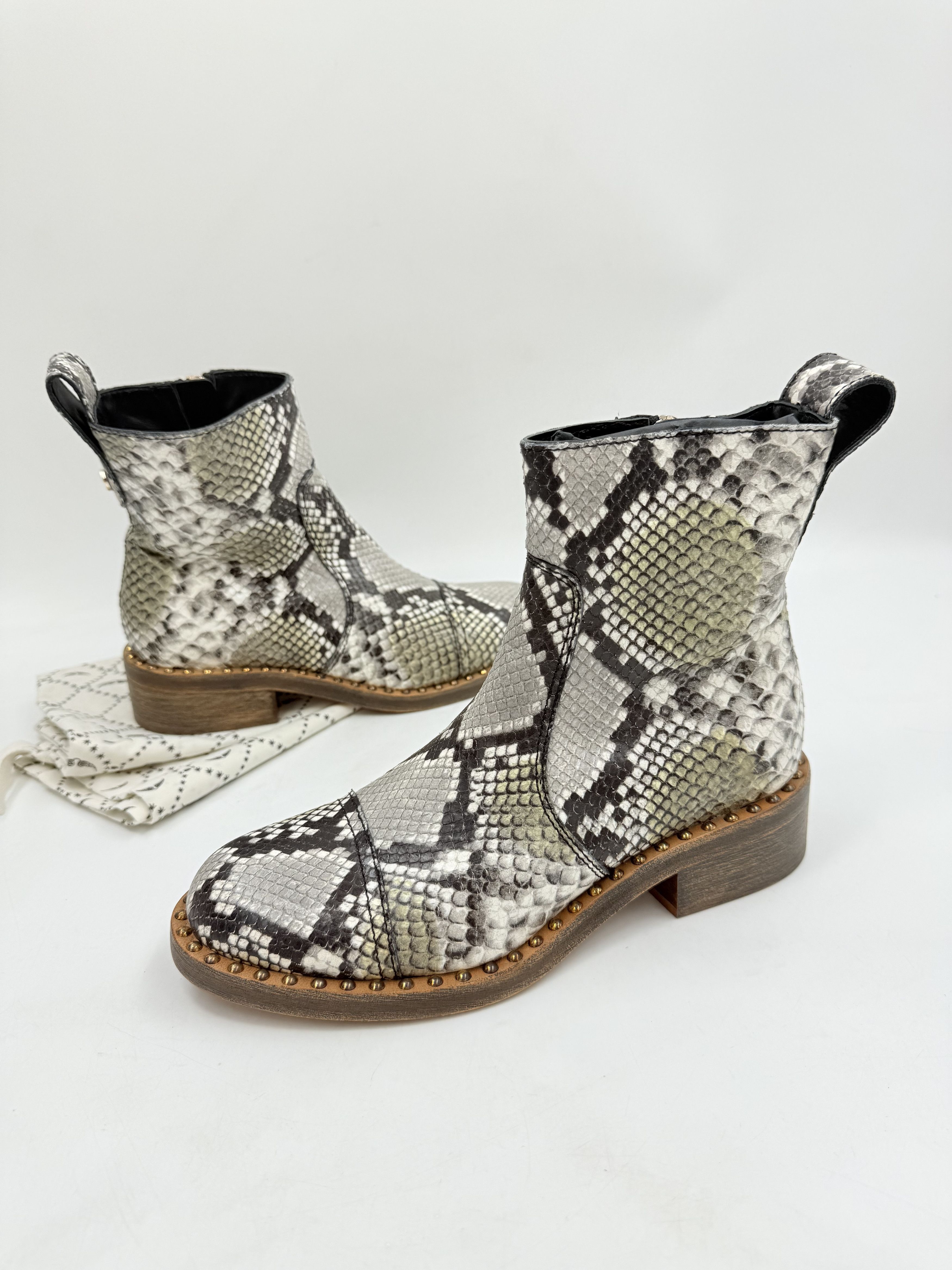 Zadig & Voltaire Zadig & Voltaire Snake Print Leather Ankle Boots Size US 4.5 / IT 34.5 - 5 Thumbnail
