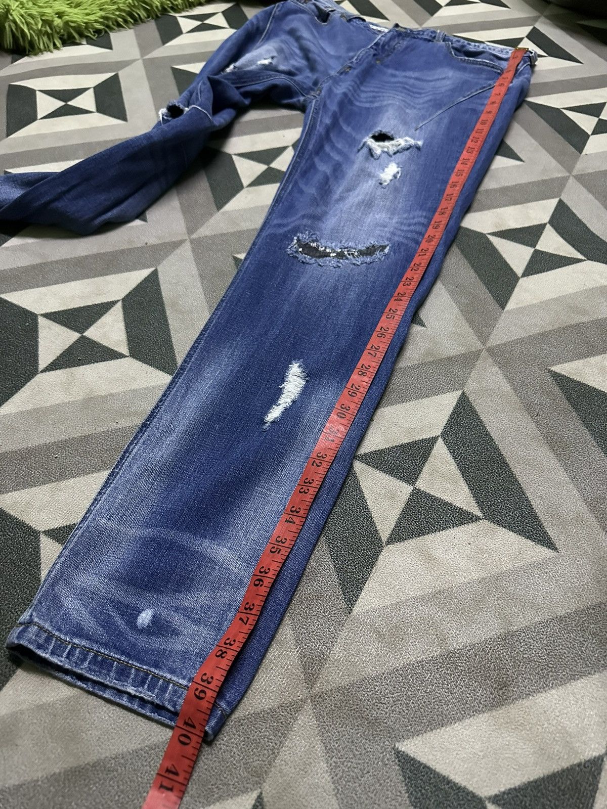 Number (N)ine Number nine distressed style denim jeans Size US 31 - 11 Thumbnail