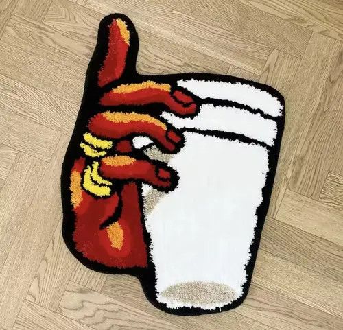 Japanese Brand Kurusu x Aika Holding Cup in Hand Vintage Tufted Bedroom Rug Size ONE SIZE - 8 Thumbnail
