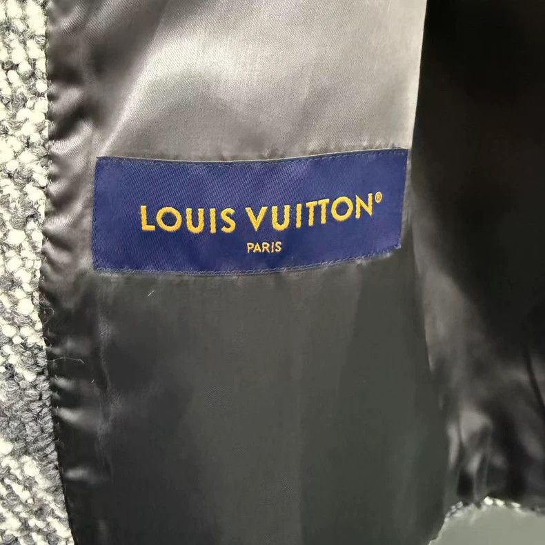 Louis Vuitton 25 Early Spring Men's Collection Grey Rhombus