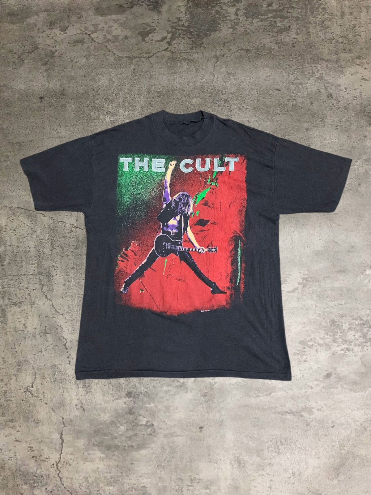 Band Tees Vintage late 80s The cult band tahirt Size US L / EU 52-54 / 3 - 1 Thumbnail