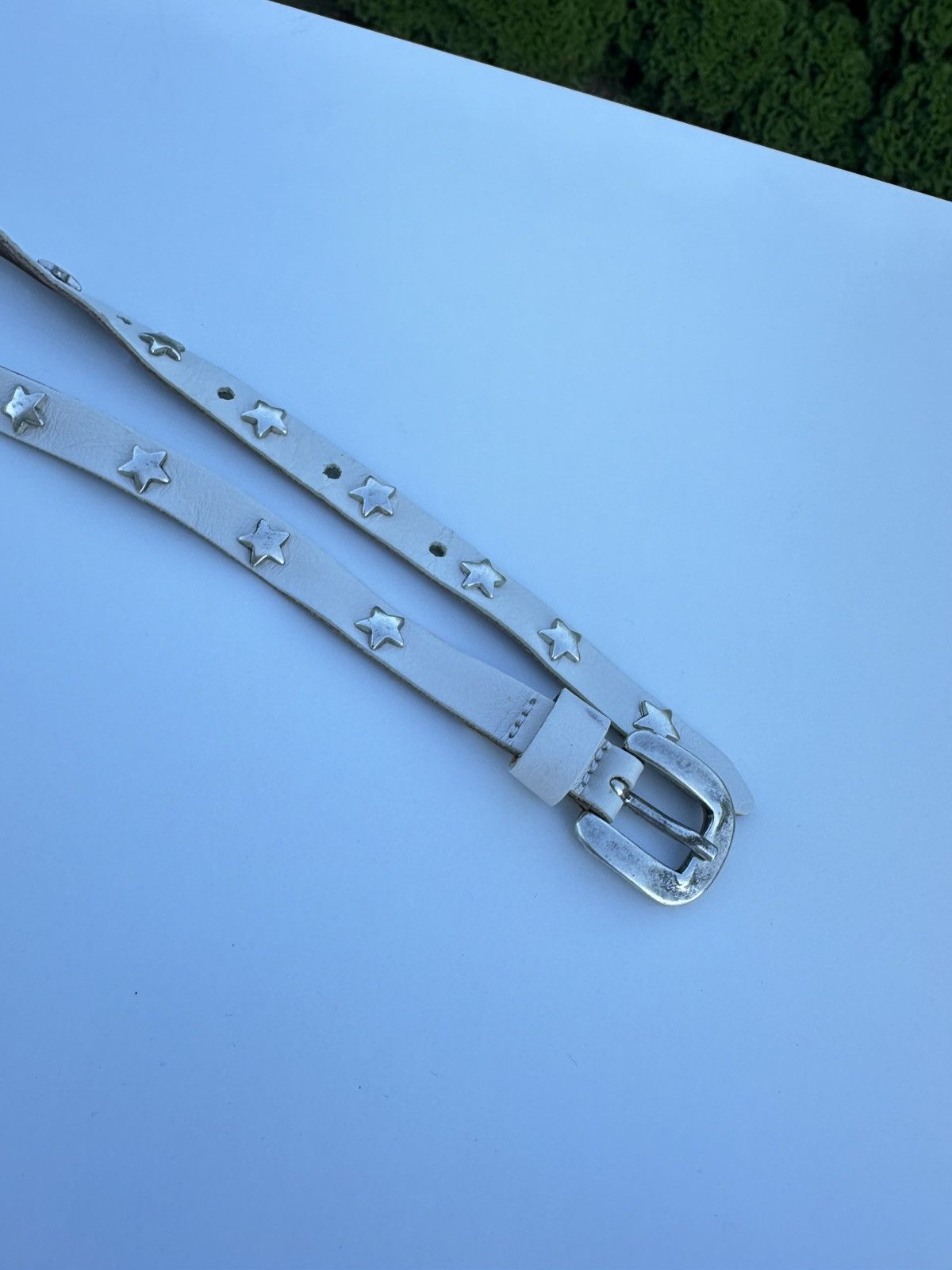 Vintage Vintage white leather belt with silver stars Size ONE SIZE - 4 Thumbnail