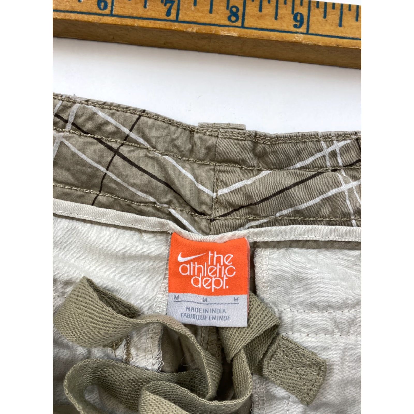 Nike Nike Chino Shorts Plaid Mens Medium Beige Lightweight Pockets M Size US 31 - 3 Thumbnail