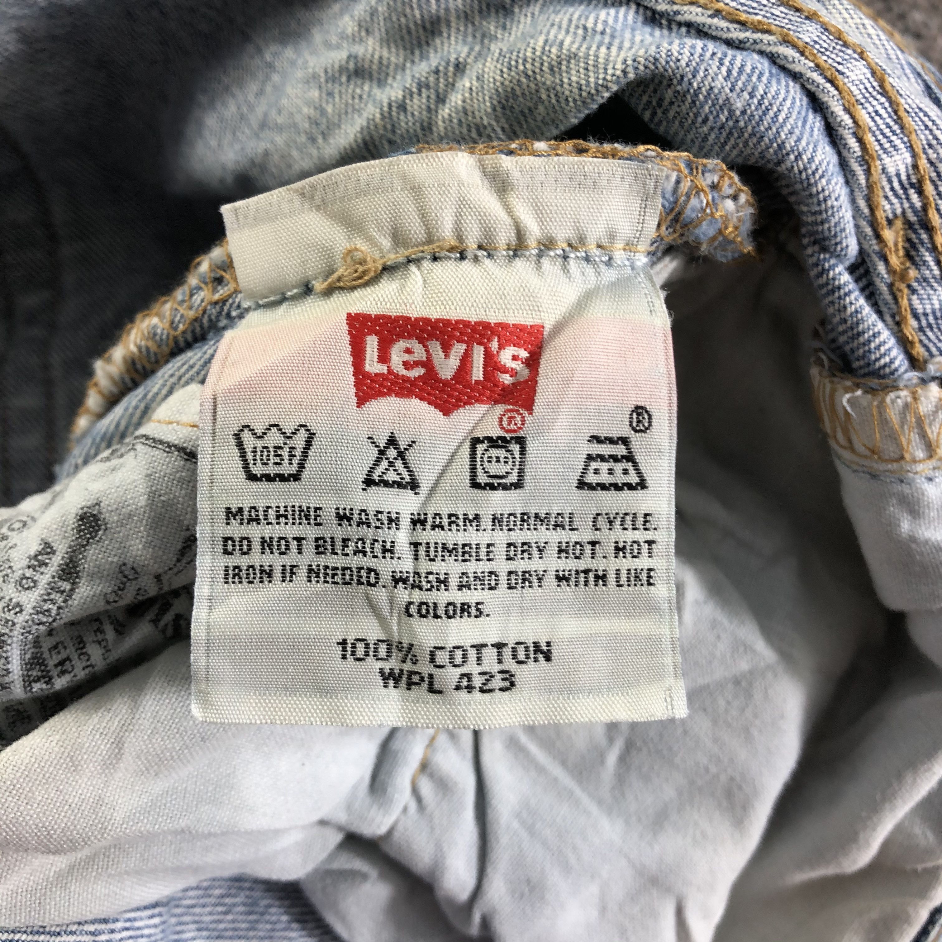 Levi's Vintage Levis 501 Jeans Medium Wash Denim KJ3120 Size US 32 / EU 48 - 11 Thumbnail