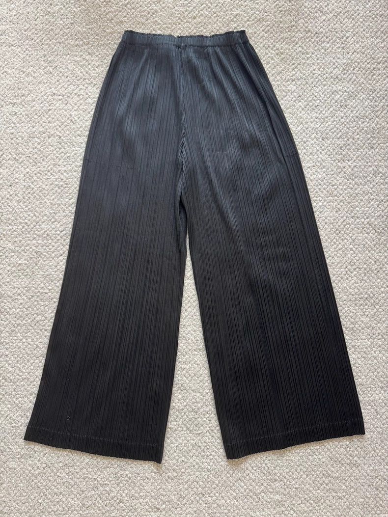 Issey Miyake Issey Miyake size:1 Black pleated pants Size 42" / US 20 - 2 Thumbnail