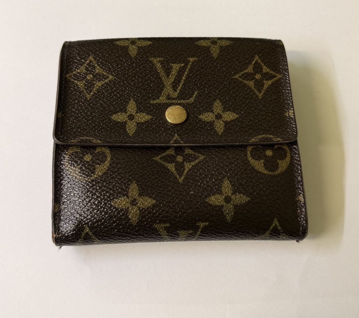Louis Vuitton Louis Vuitton Wallet Size ONE SIZE - 1 Thumbnail
