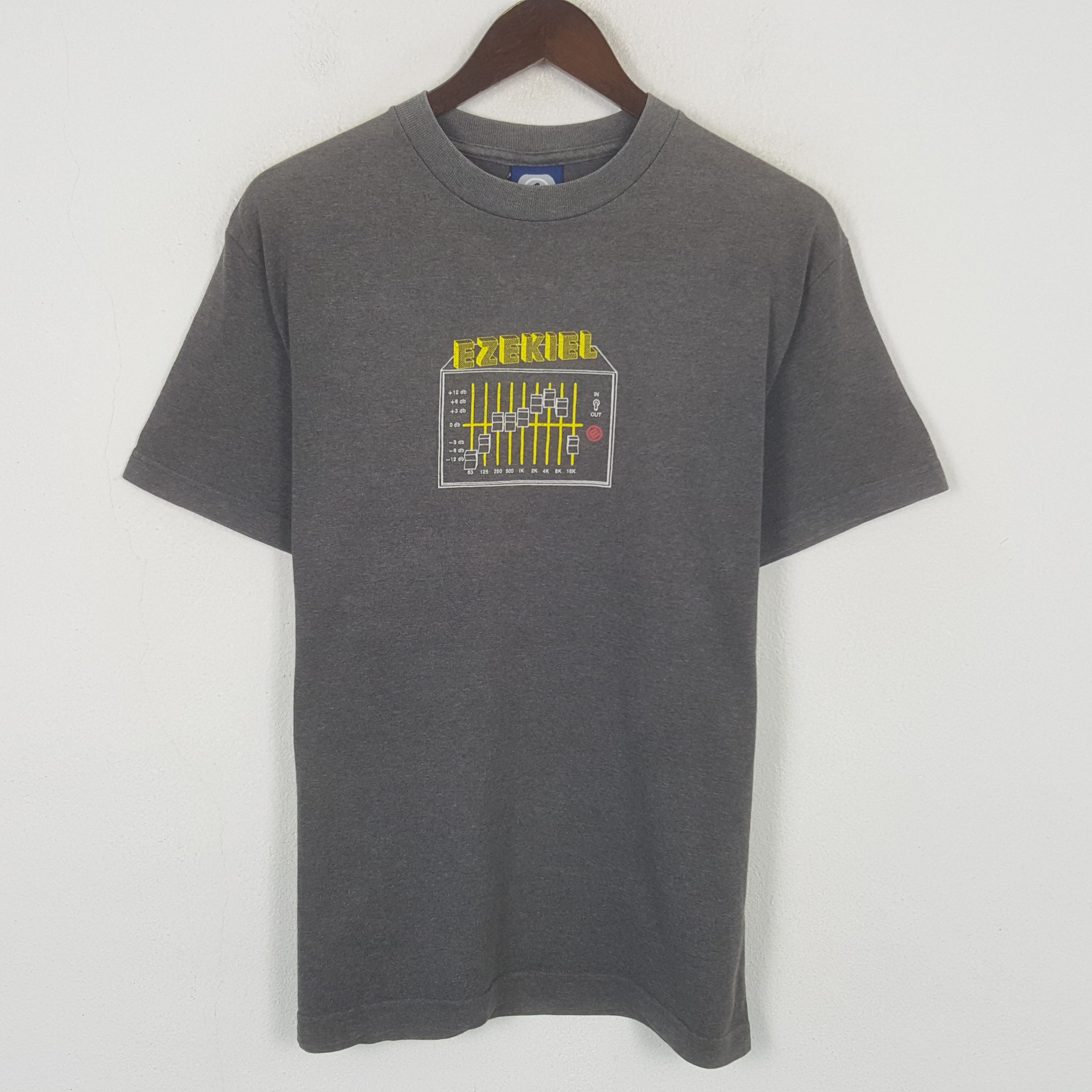 Ezekiel Vintage Ezekiel USA Logo Tshirt Size US M / EU 48-50 / 2 - 1 Thumbnail