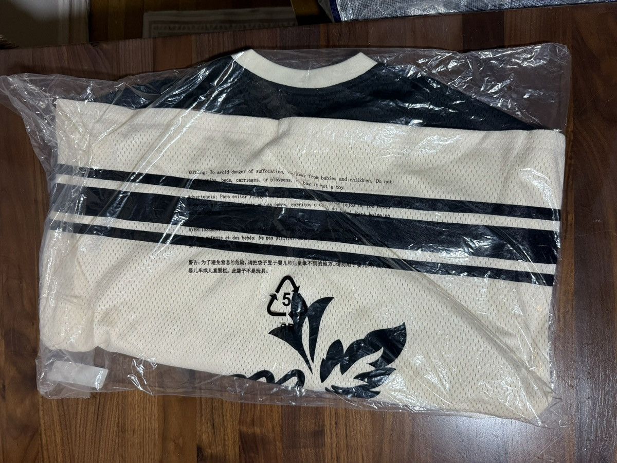 Kith Kith Malik Long Sleeve Poly Mesh Jersey Sandrift Size XL Size US XL / EU 56 / 4 - 8 Thumbnail