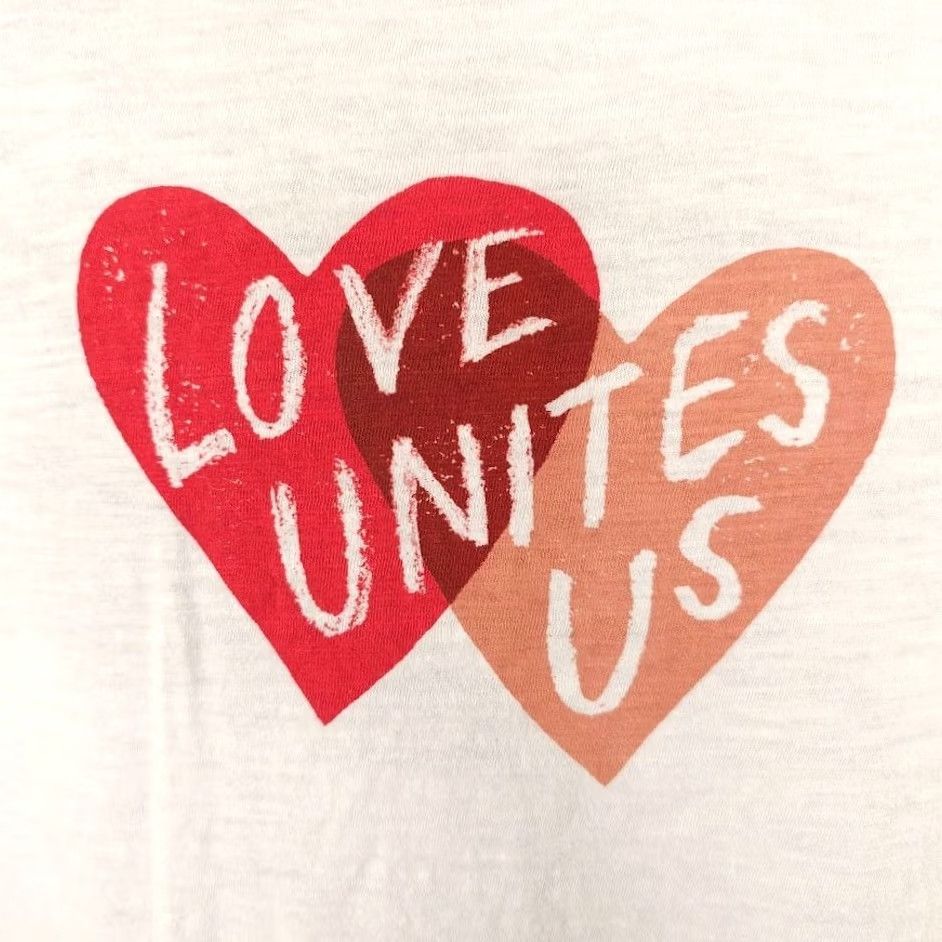 Vintage Love Unites Us T Shirt Womens Size Medium Cream Hearts Shirt Womens Medium Ivory Cotton Universal Thread Size M / US 6-8 / IT 42-44 - 3 Thumbnail