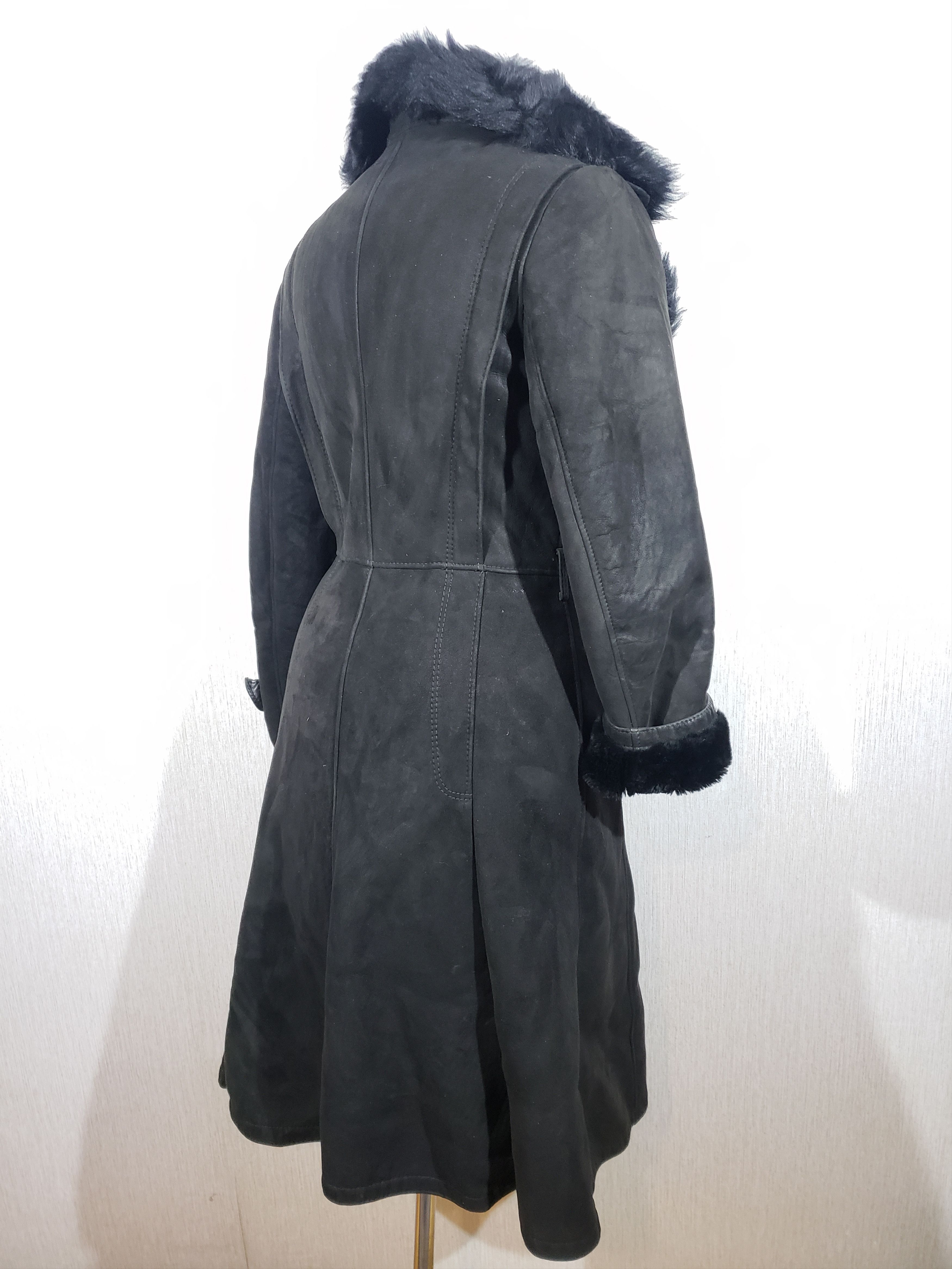 Other Wonderful women's warm sheepskin coat with genuine fur. Size M / US 6-8 / IT 42-44 - 5 Thumbnail