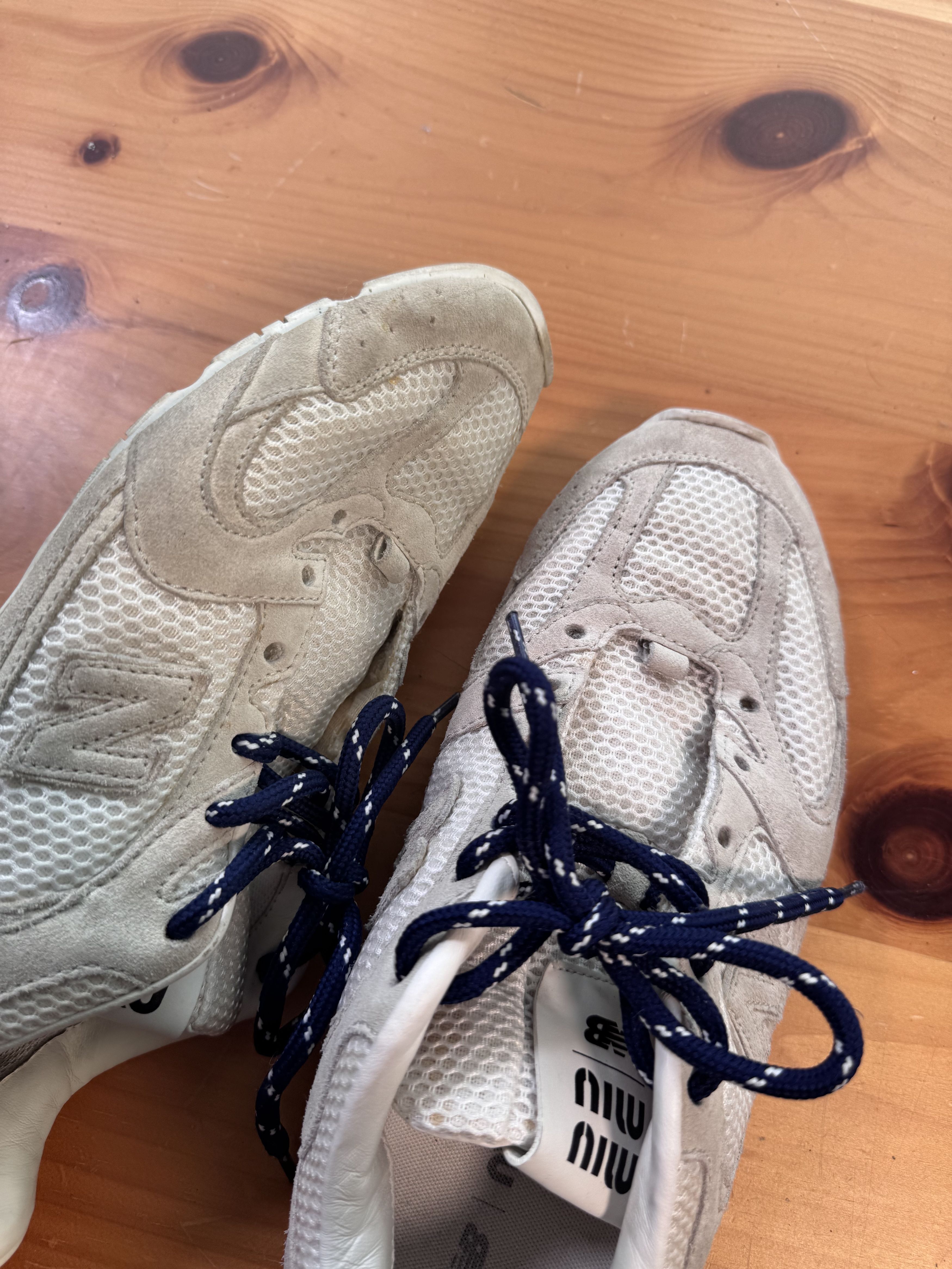 Miu Miu × New Balance Miu Miu New Balance 530 white Size US 8 / EU 41 - 11 Thumbnail