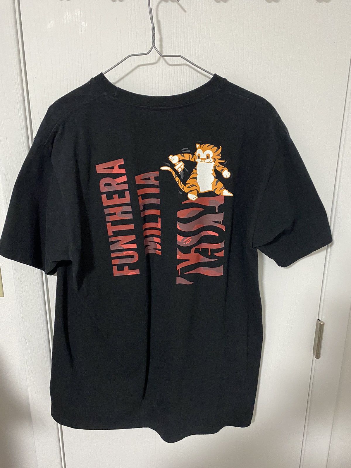 Bape A Bathing Ape BAPE Red Camo Tiger Tee Size US XL / EU 56 / 4 - 4 Thumbnail