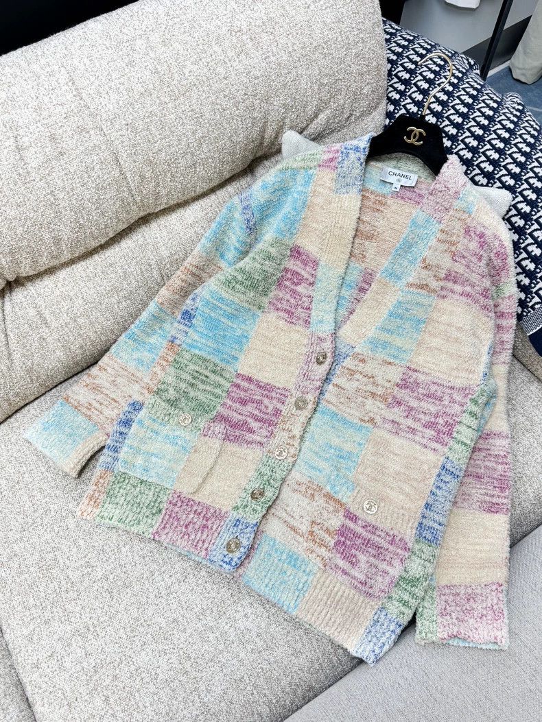 Chanel Chanel Gradient knitted cardigan coat Size XS / US 0-2 / IT 36-38 - 4 Thumbnail