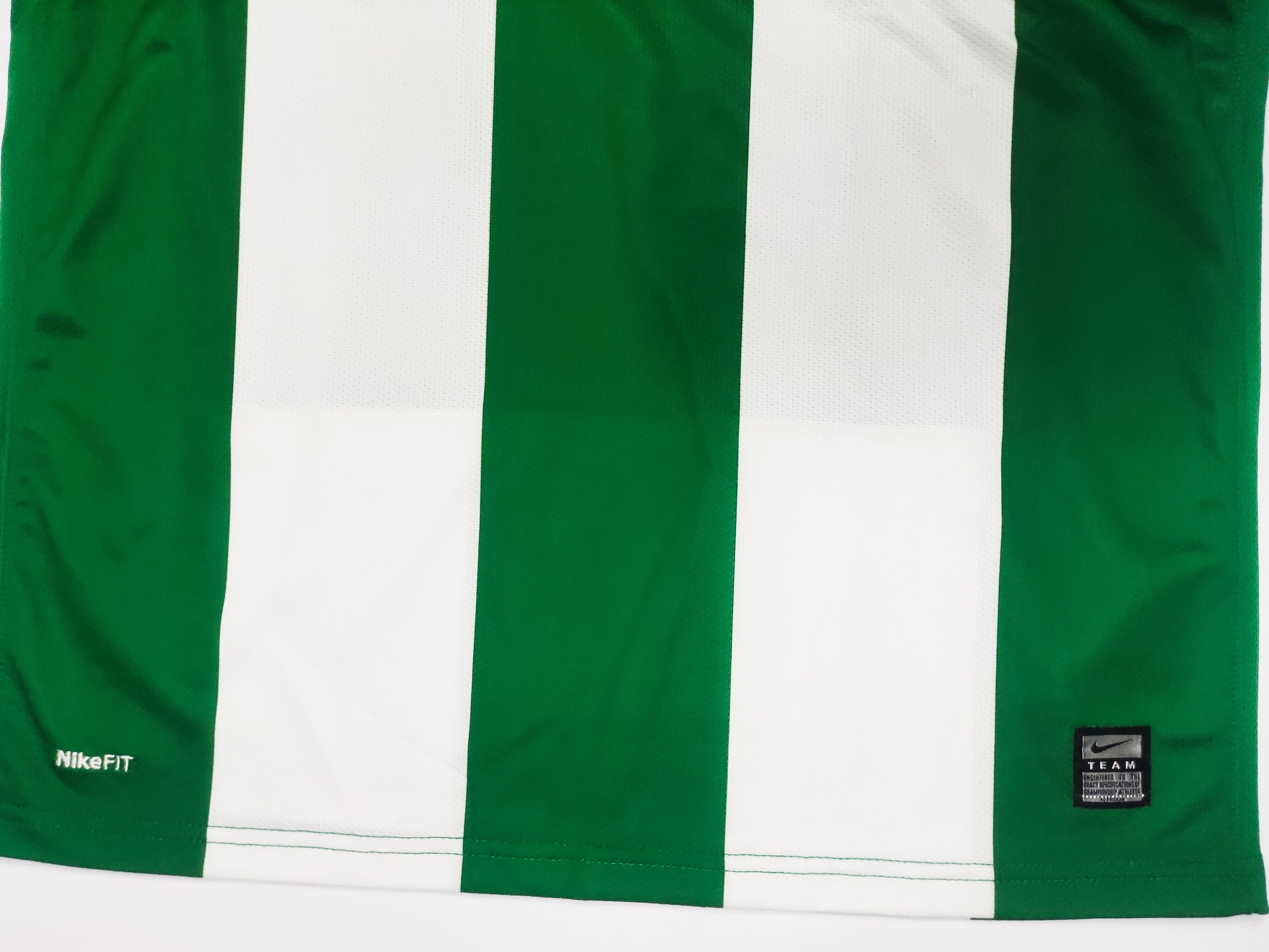 Nike Ferencváros 2009 2010 Nike Home Kit Jersey Budapest Hungary Size US S / EU 44-46 / 1 - 10 Thumbnail