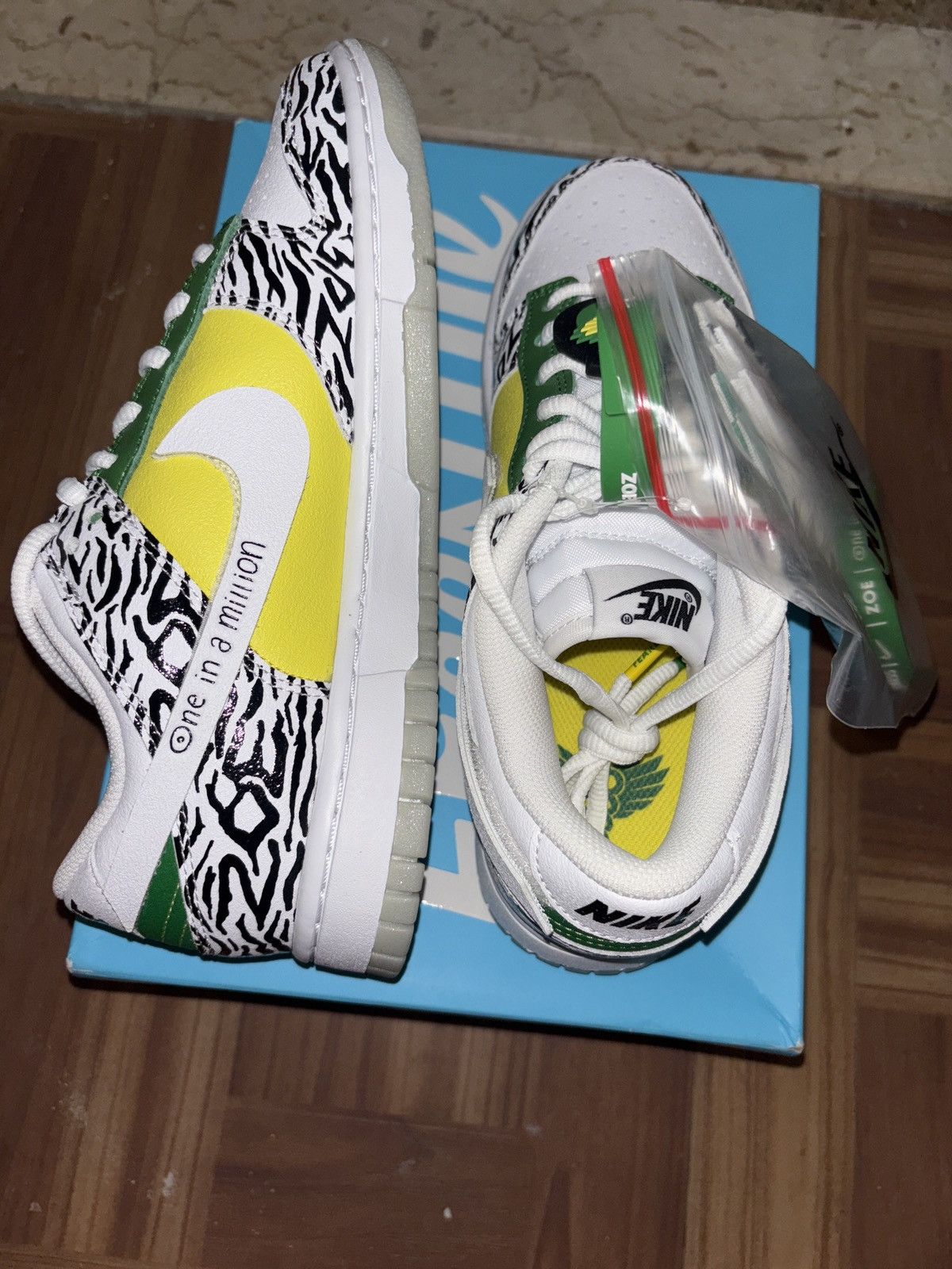 Nike Dorenbecher Zoe Dunk Low Size US 6 / EU 39 - 10 Thumbnail