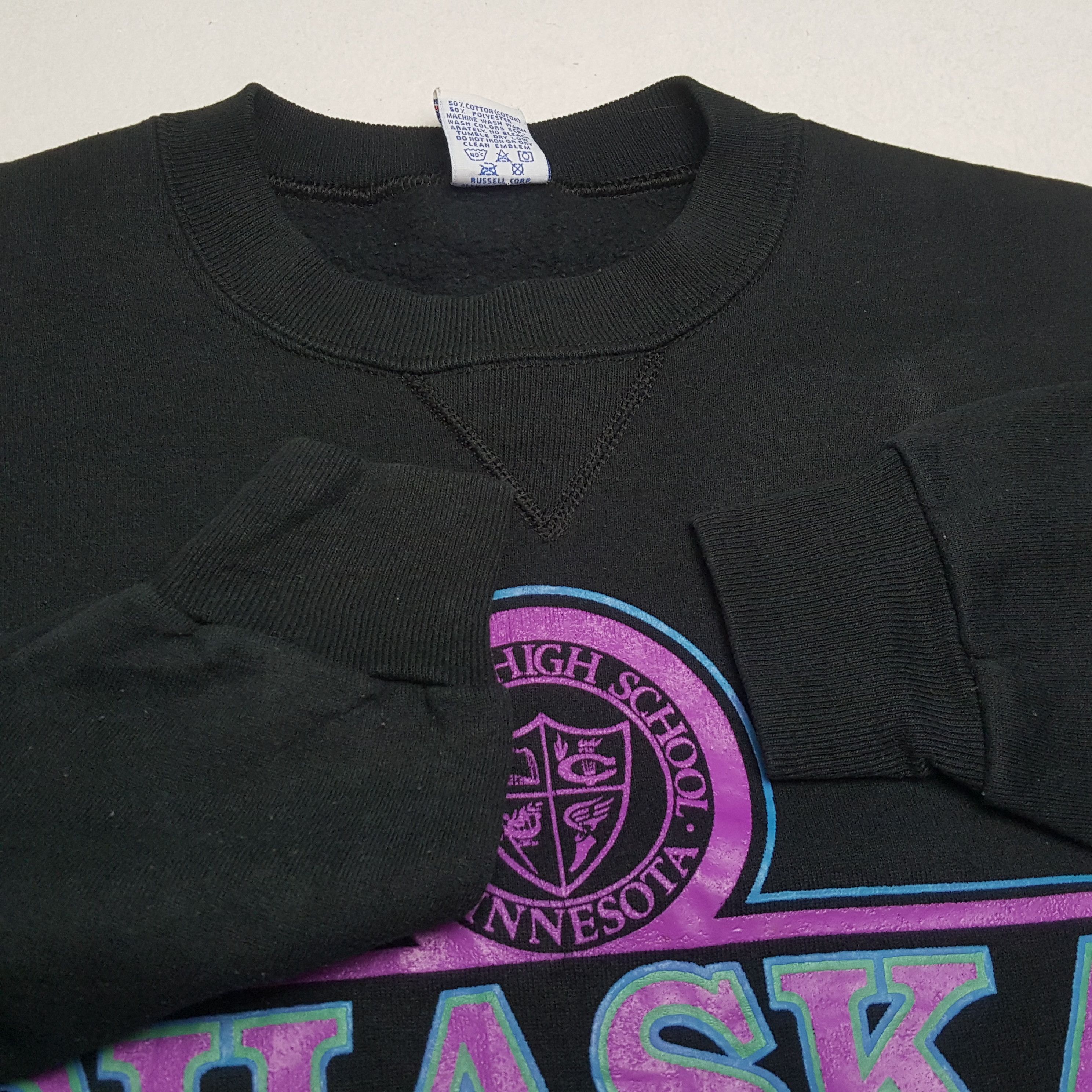 Russell Athletic × Vintage CHASKA HAWKS High School Minnesota Vintage Sweatshirt Size US L / EU 52-54 / 3 - 8 Thumbnail