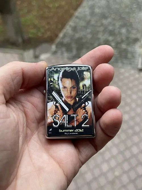 Vintage Work! Cigar lighter Salt 2 Movie 2012 Angelina Jolie Size ONE SIZE - 1 Thumbnail