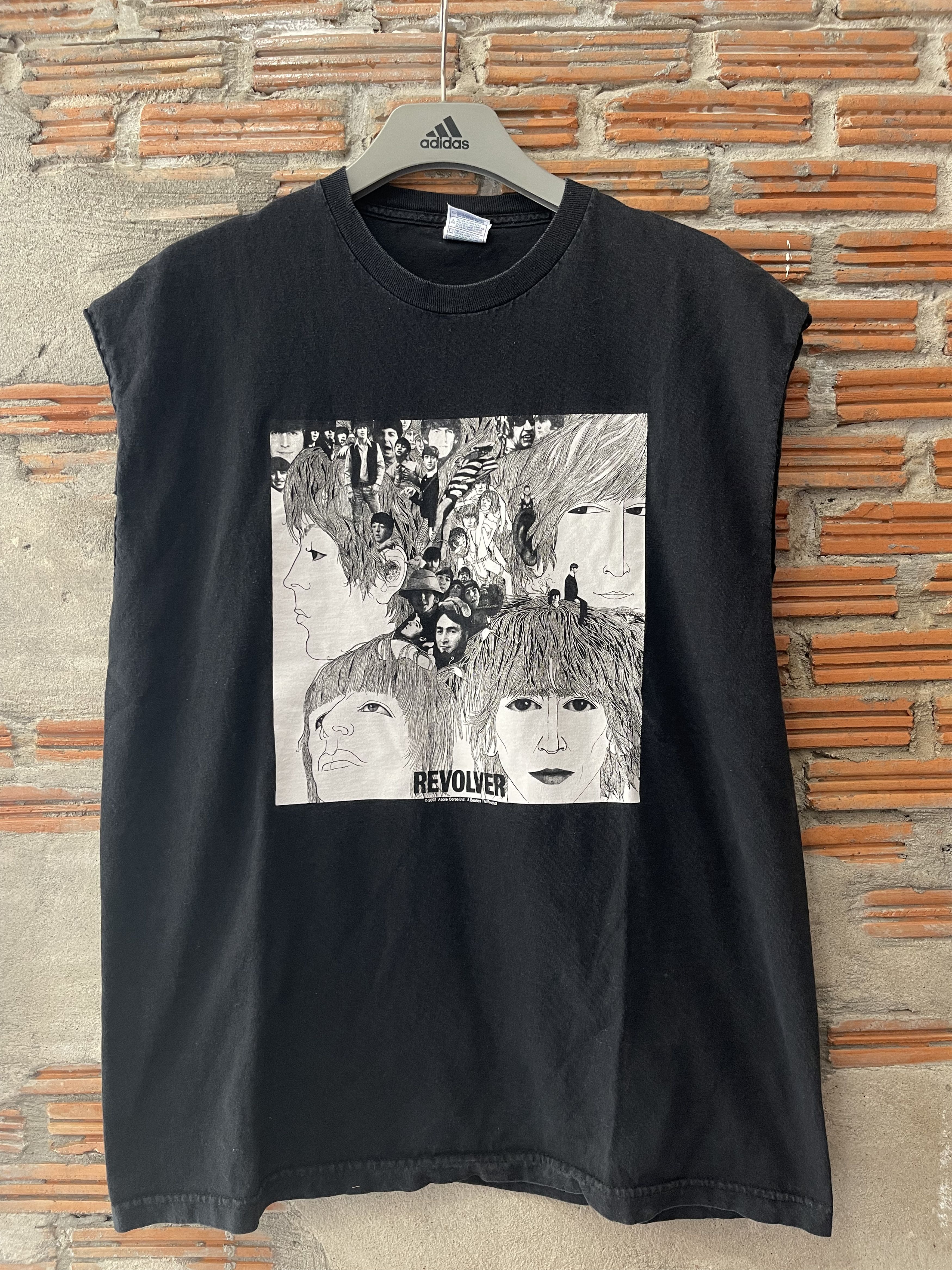 Band Tees Vintage 02 The Beatles "Revolver" Cut-off Sleeveless Tee XL Size US XL / EU 56 / 4 - 9 Thumbnail