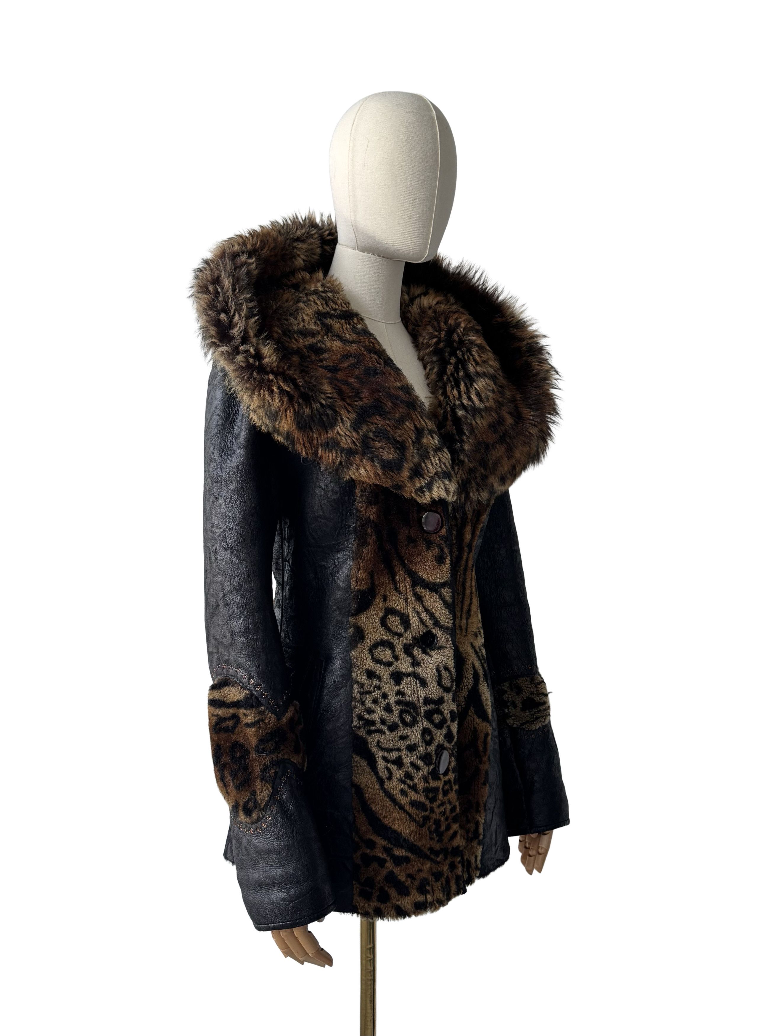 Vintage Vintage Real Sheepskin Hooded Coat Size M / US 6-8 / IT 42-44 - 1 Thumbnail